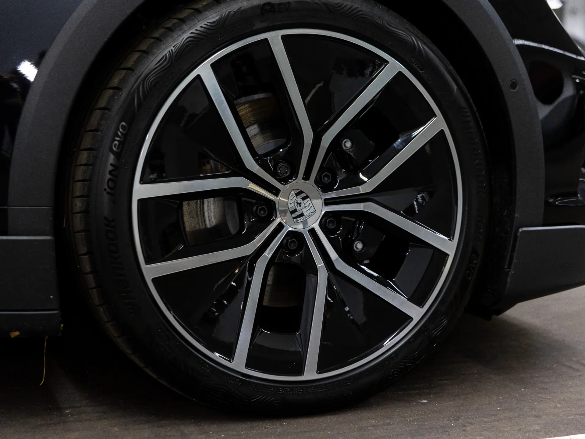 Taycan 4 Cross Turismo