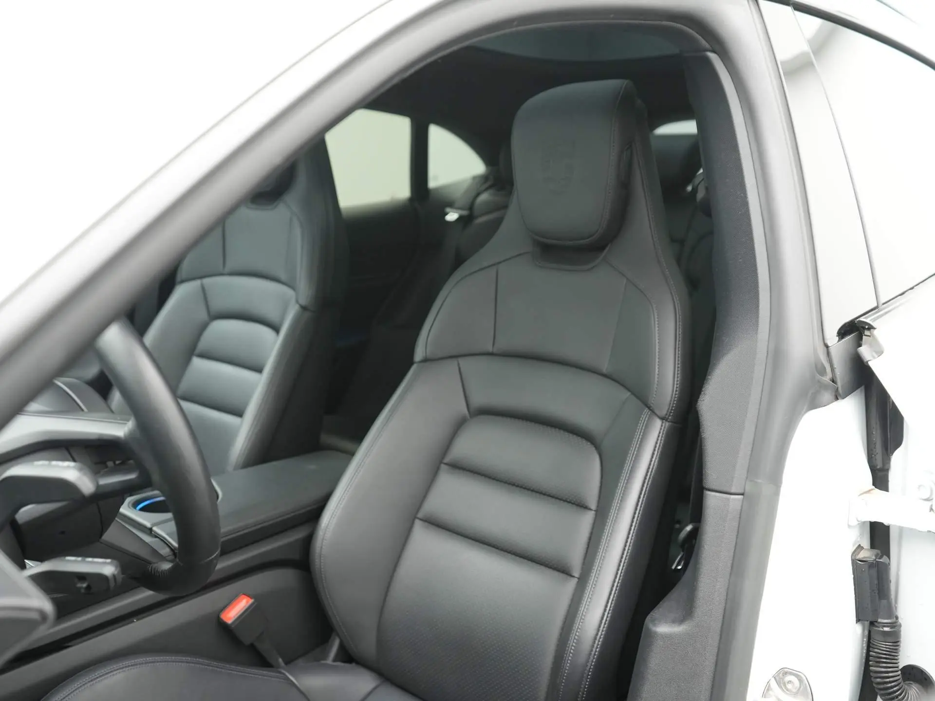 Taycan 4 Cross Turismo