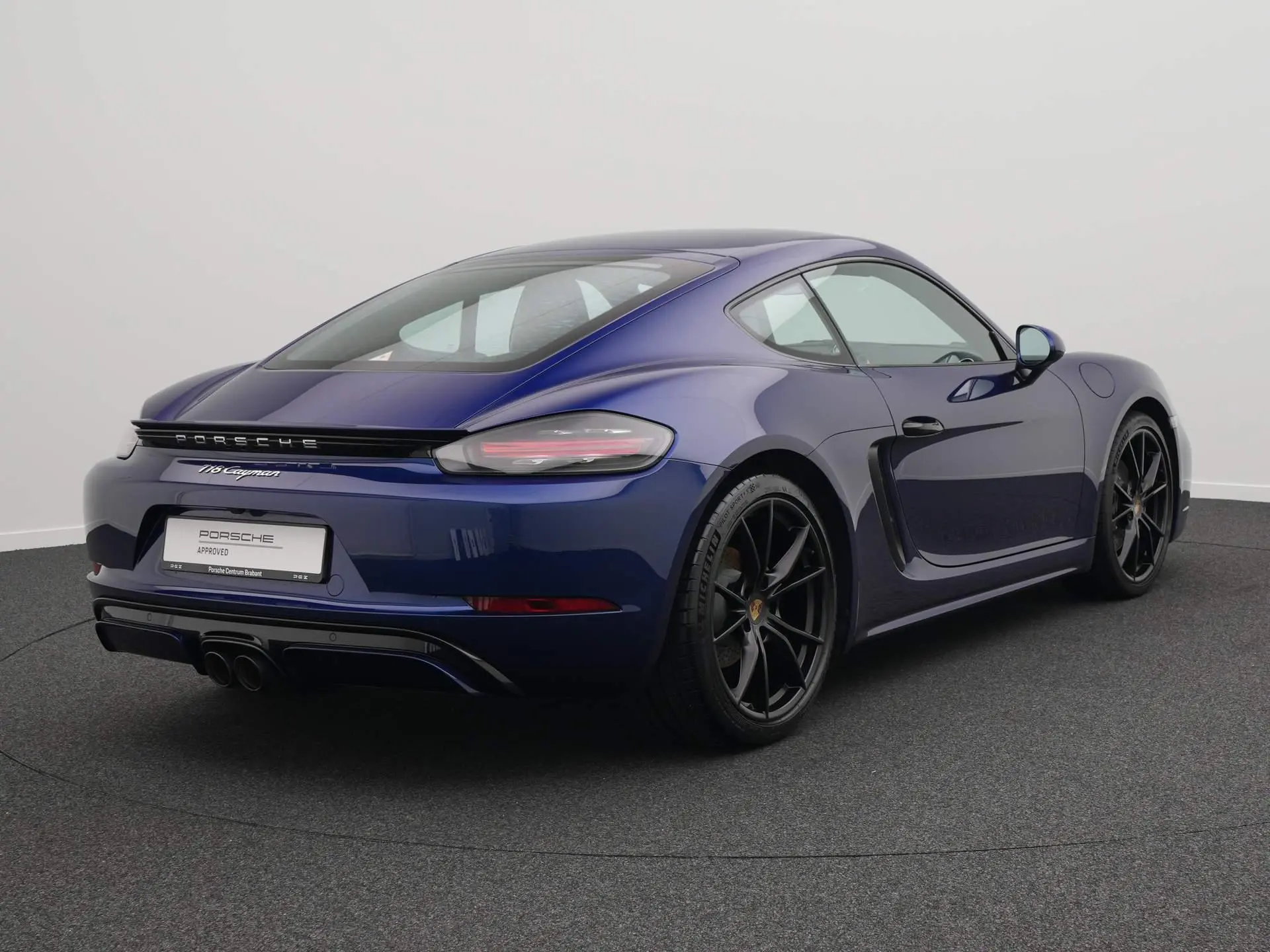 718 Cayman