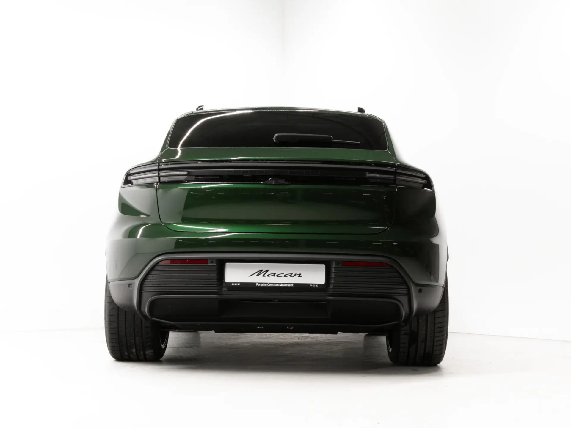 Macan 4