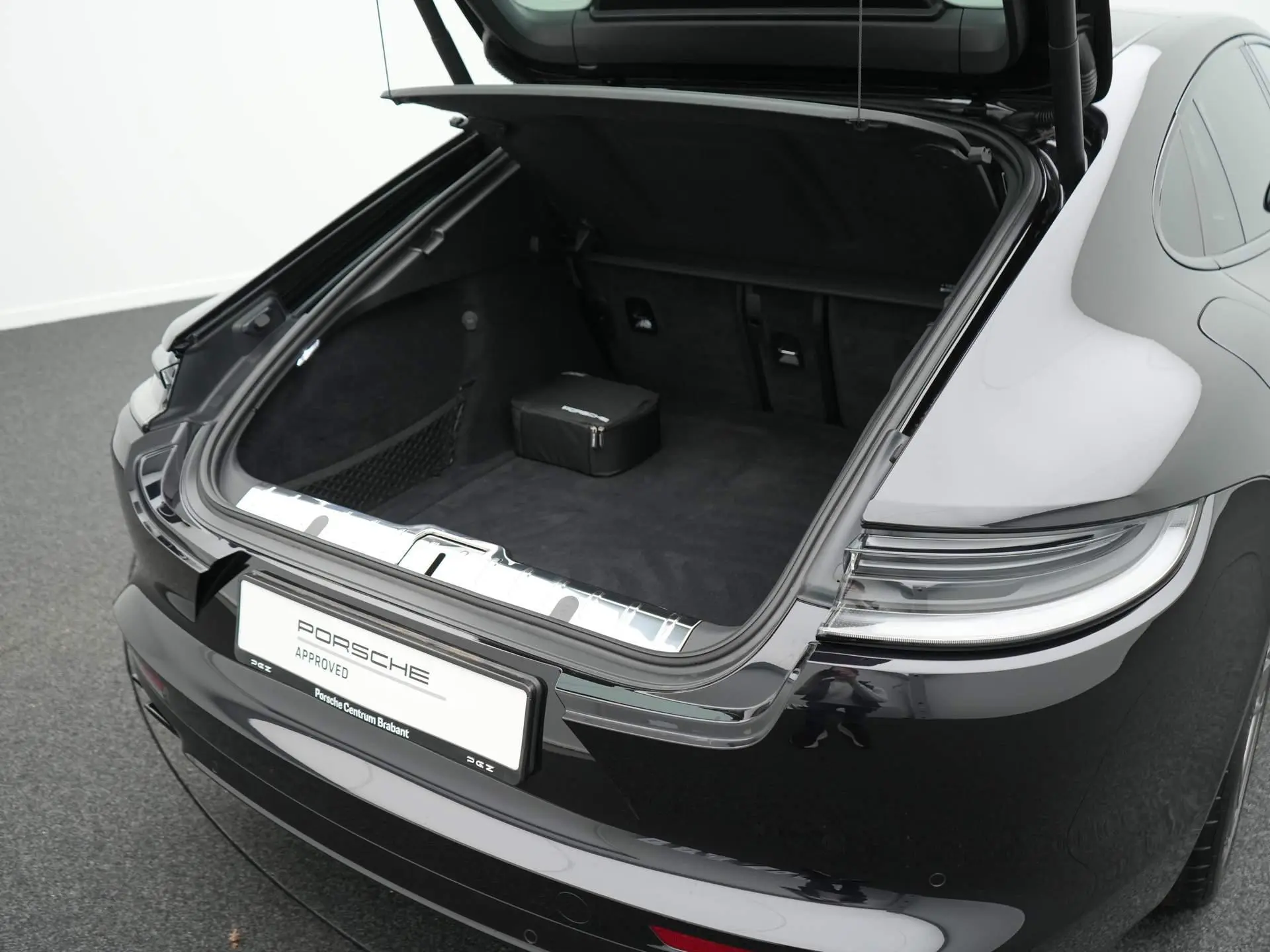 Panamera 4 E-Hybrid Platinum Edition