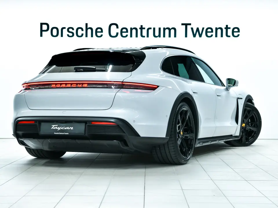Porsche Taycan 4 Cross Turismo 