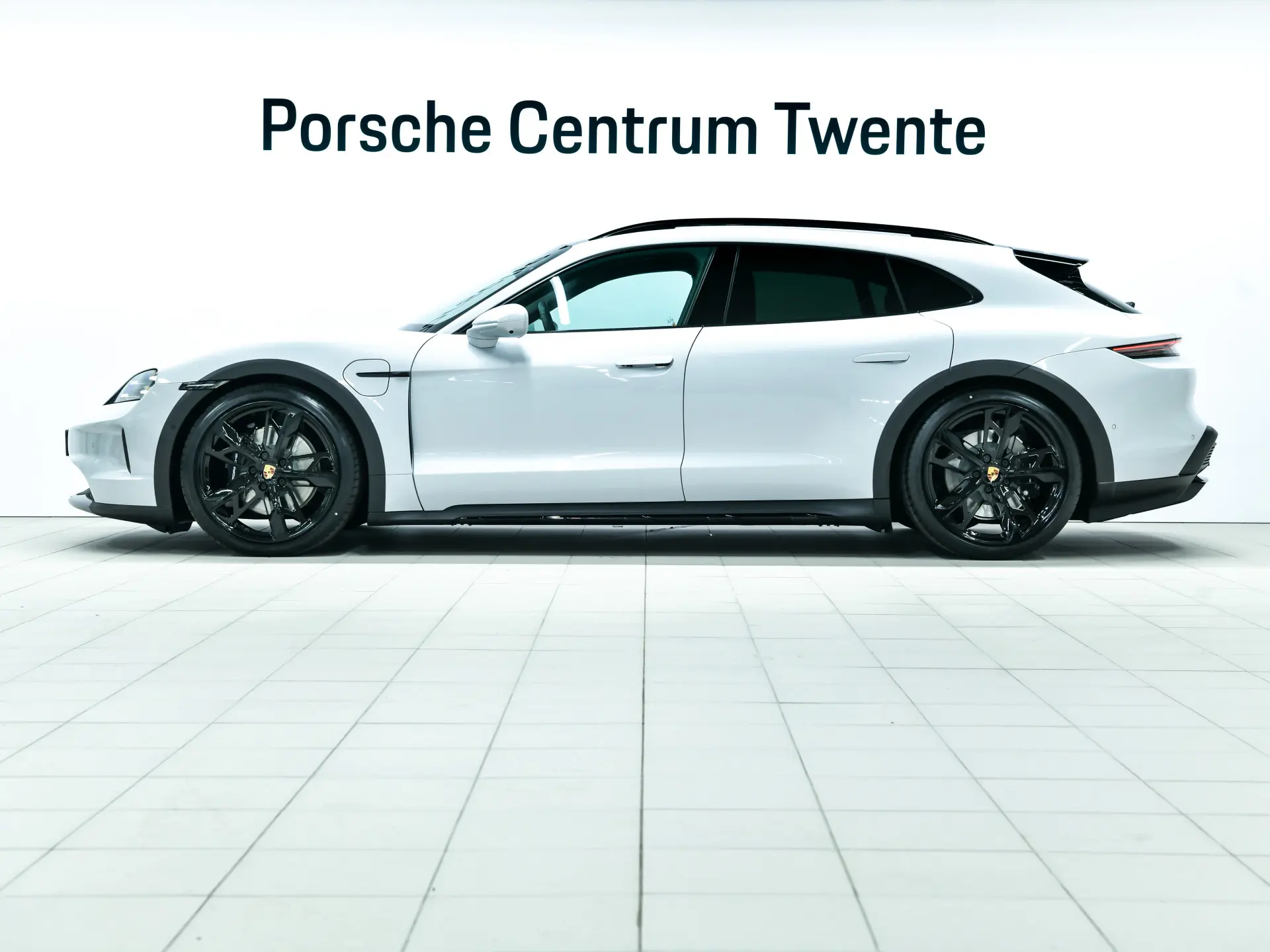 Taycan 4 Cross Turismo 