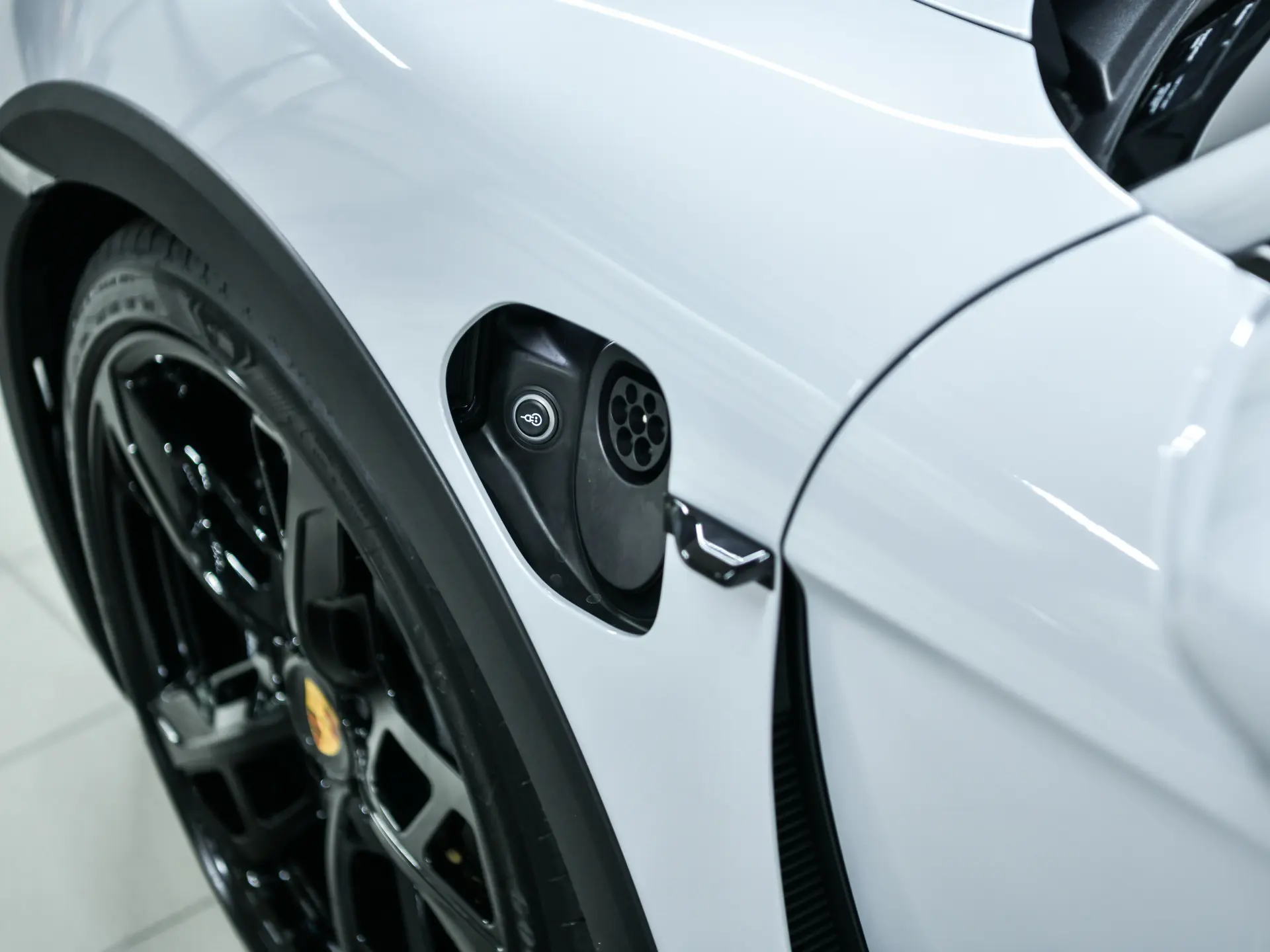 Taycan 4 Cross Turismo 