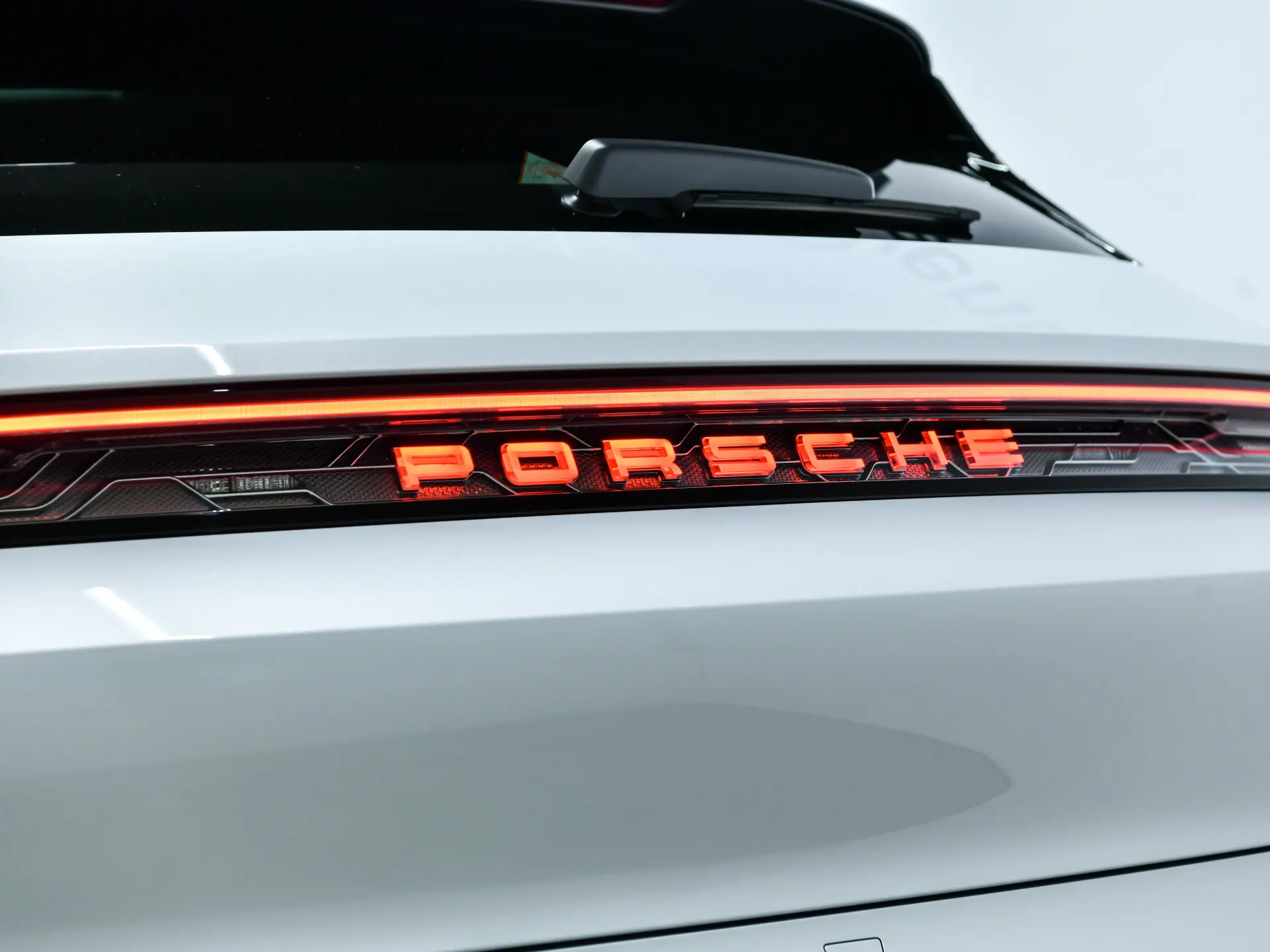 Taycan 4 Cross Turismo 