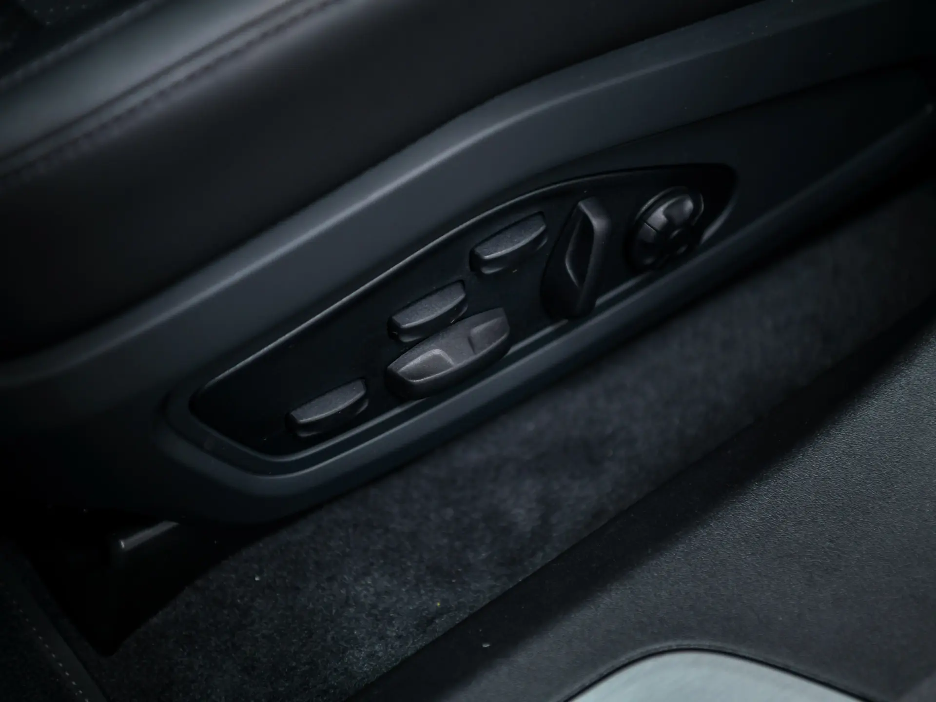 Taycan 4 Cross Turismo 