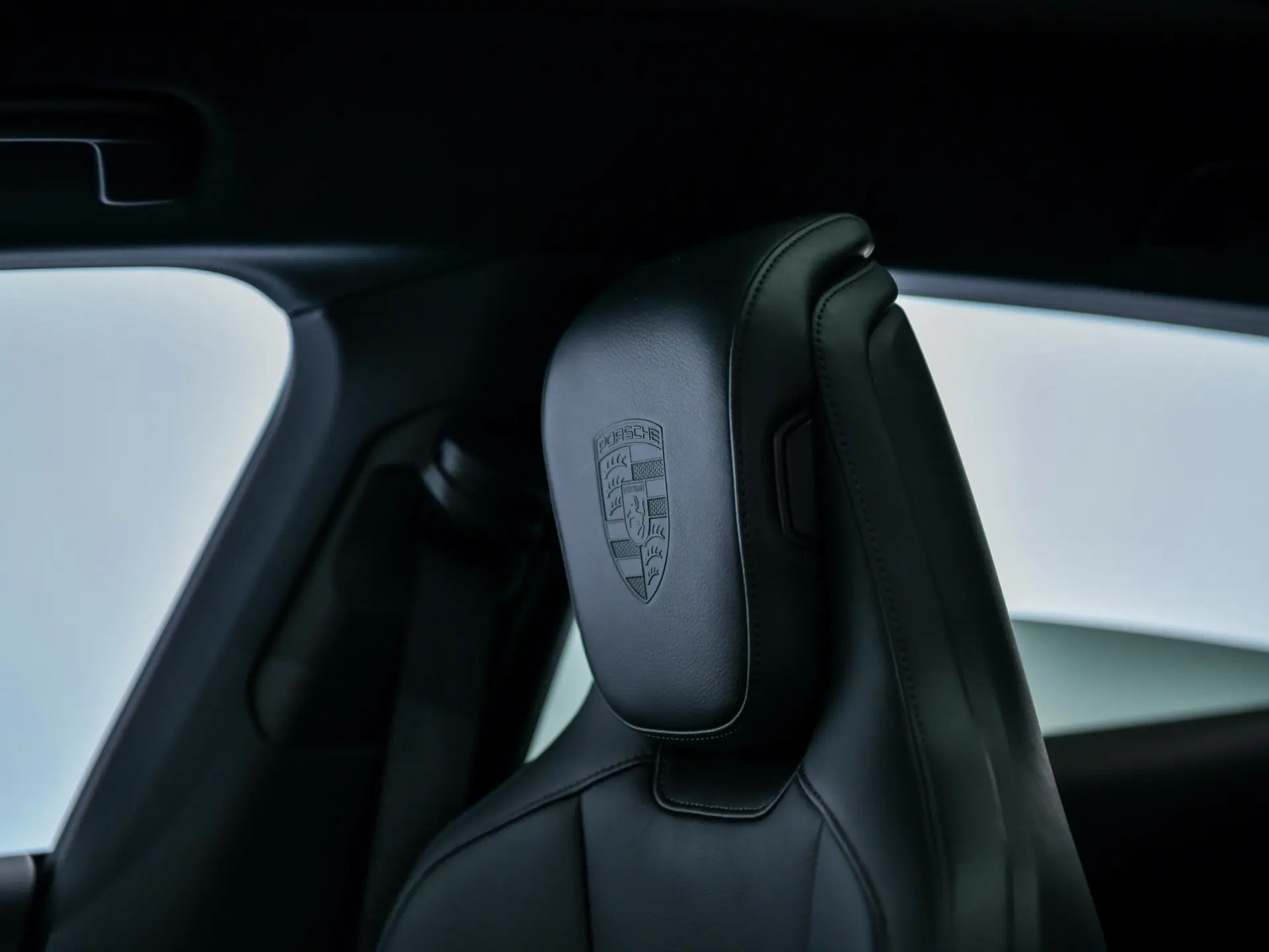 Taycan 4 Cross Turismo 