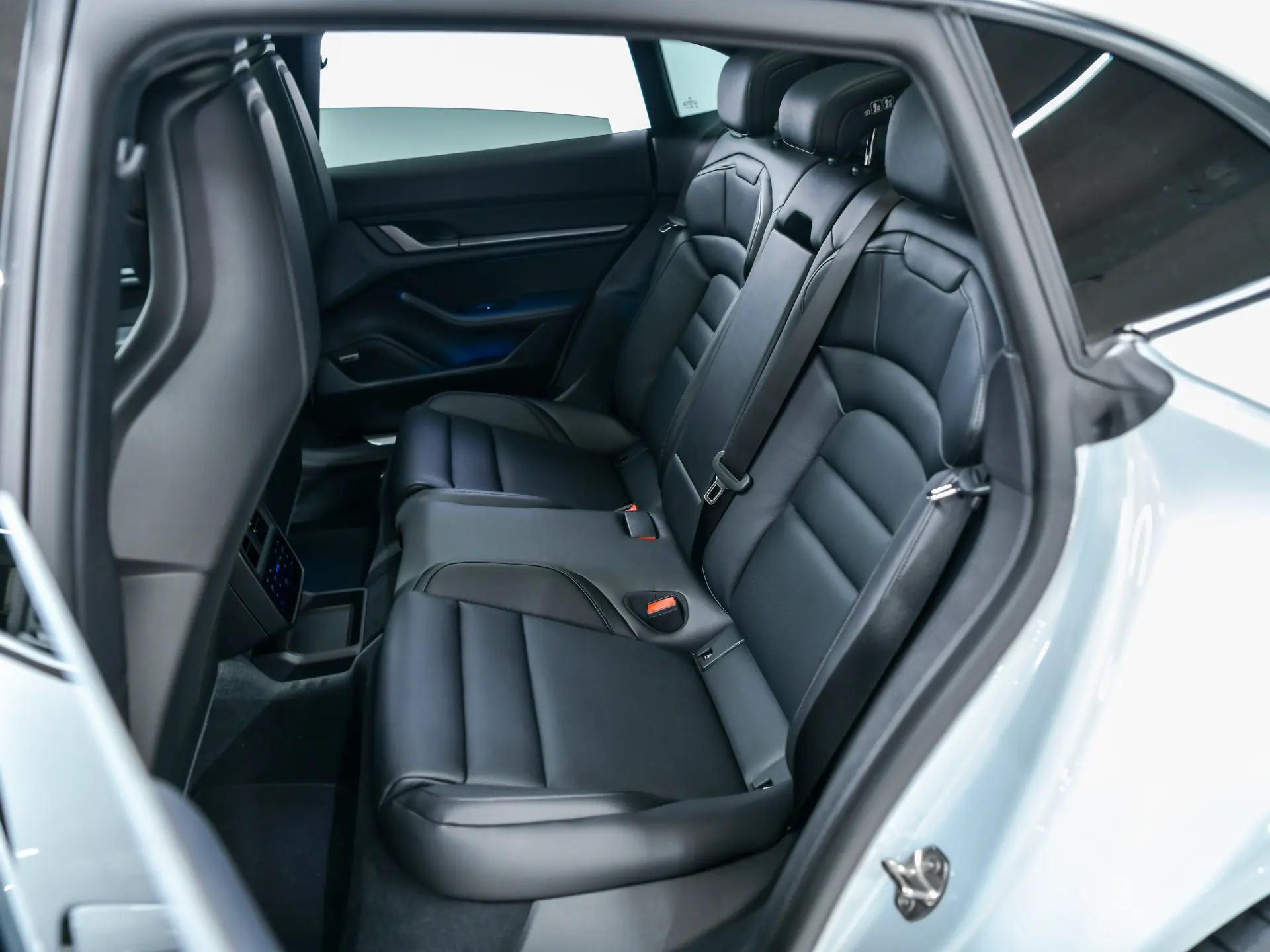 Taycan 4 Cross Turismo 