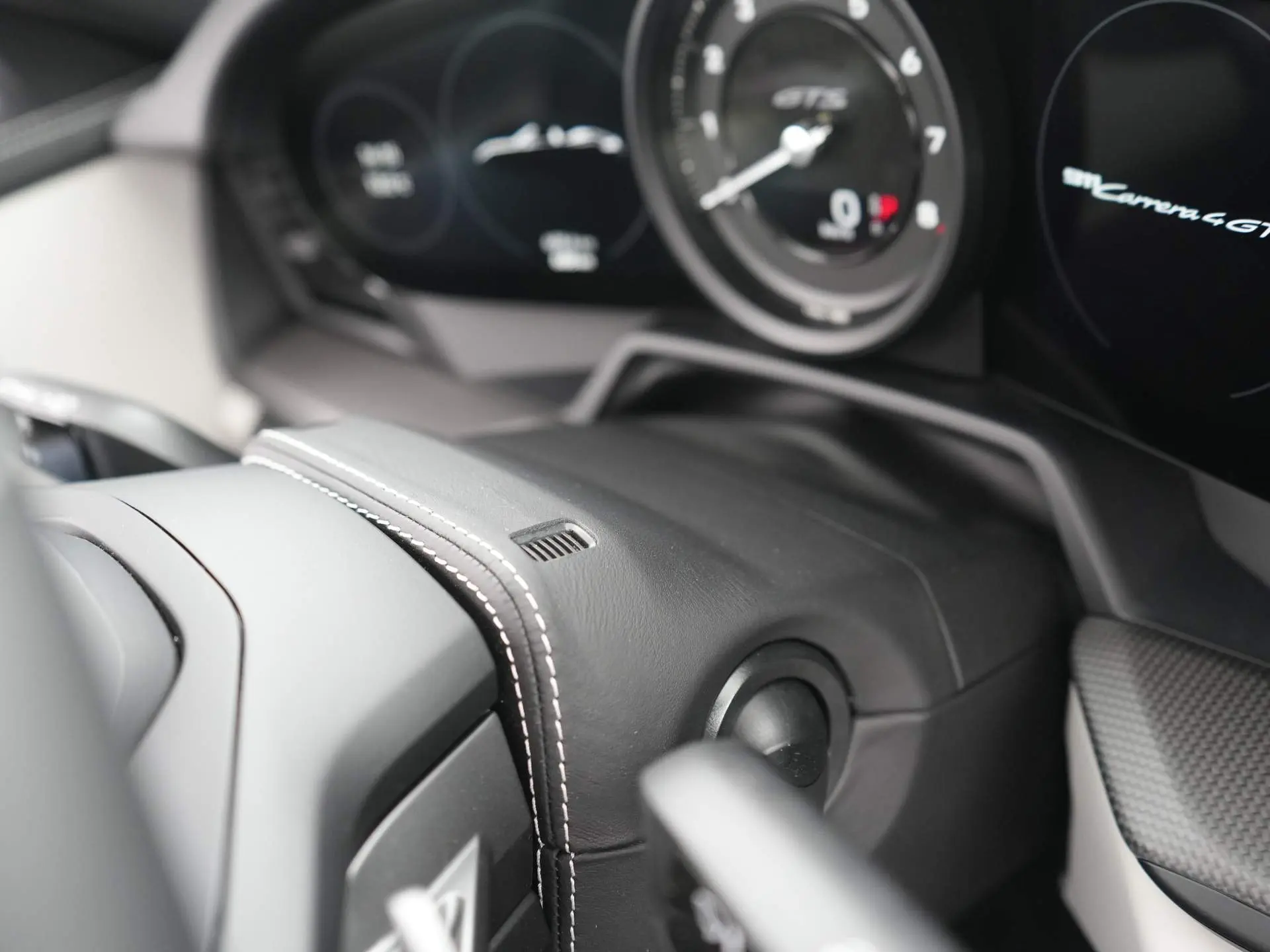 911 Carrera 4 GTS Cabriolet