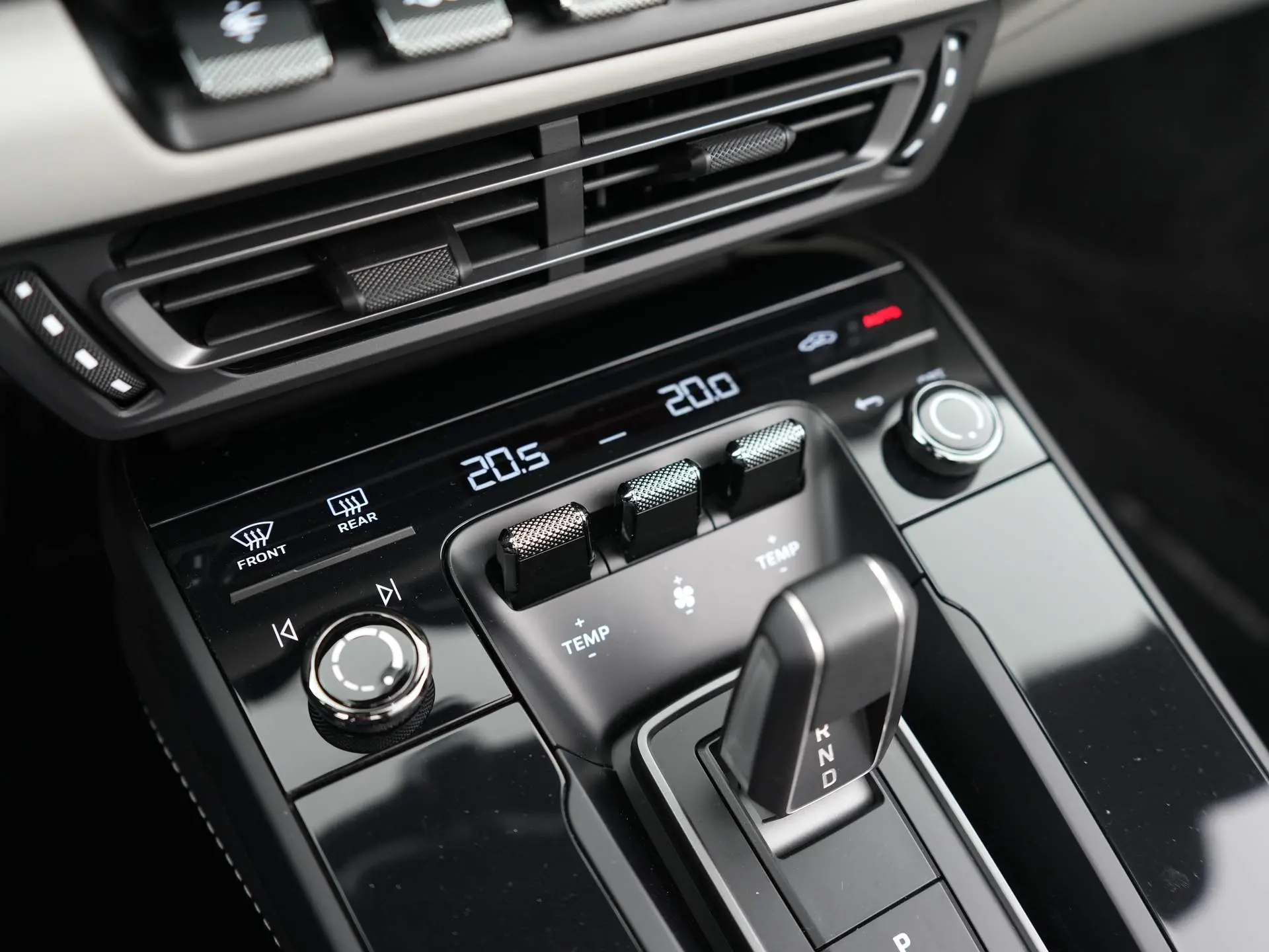 911 Carrera 4 GTS Cabriolet