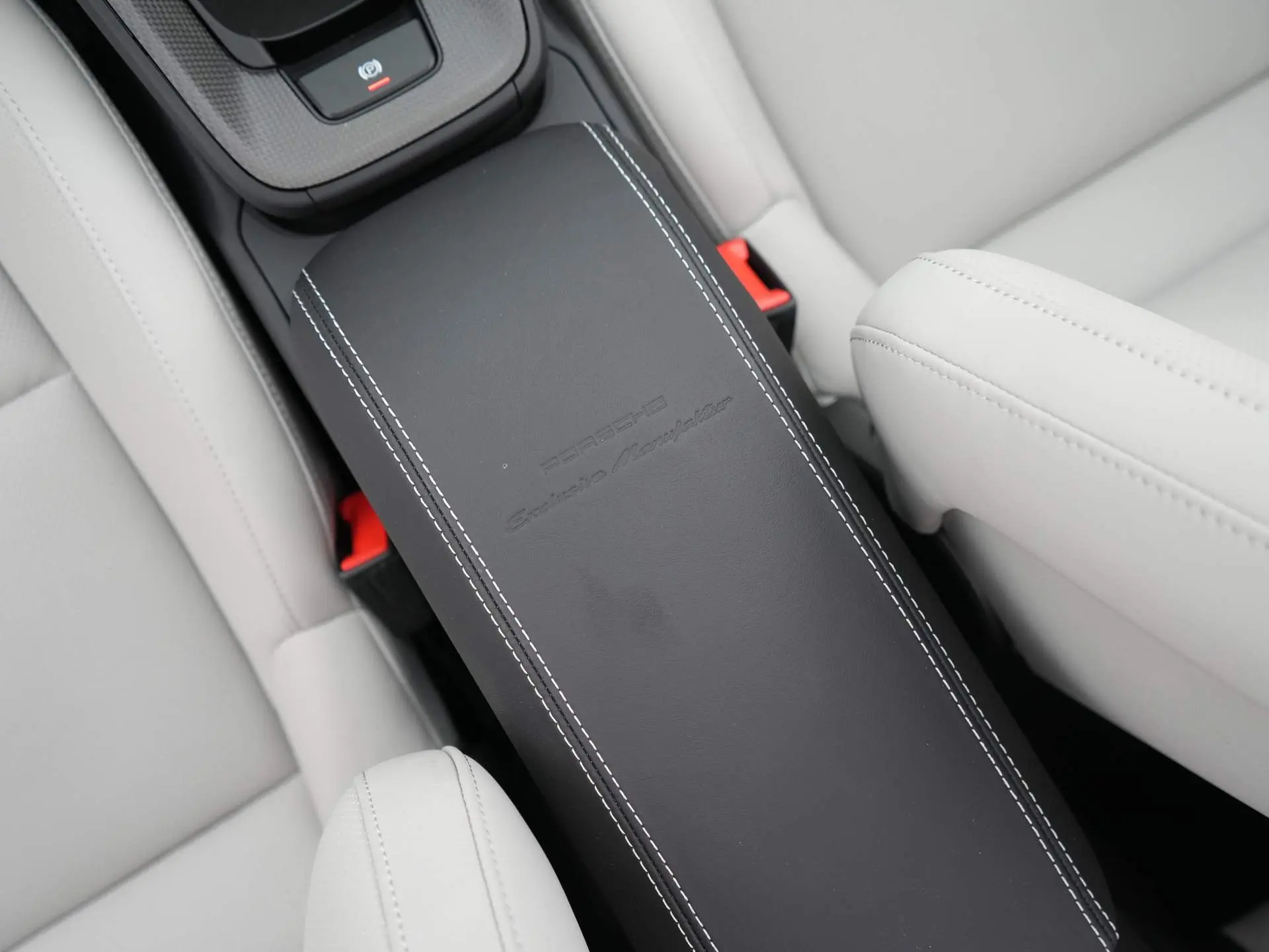 911 Carrera 4 GTS Cabriolet