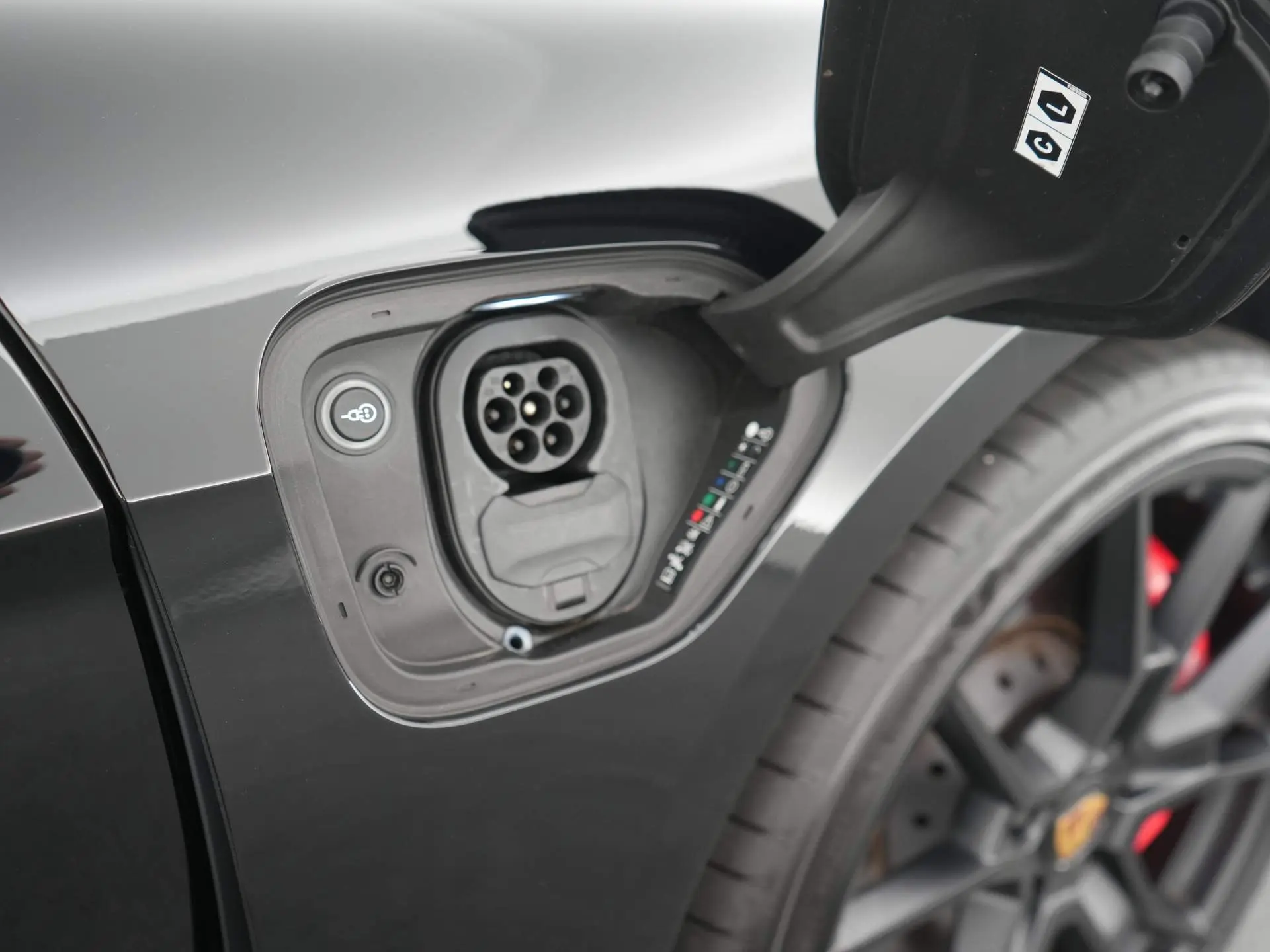 Taycan GTS Sport Turismo