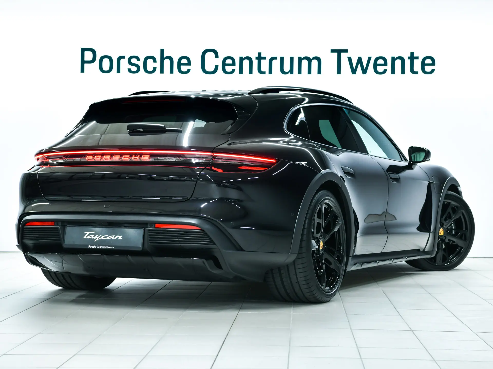 Taycan 4 Cross Turismo