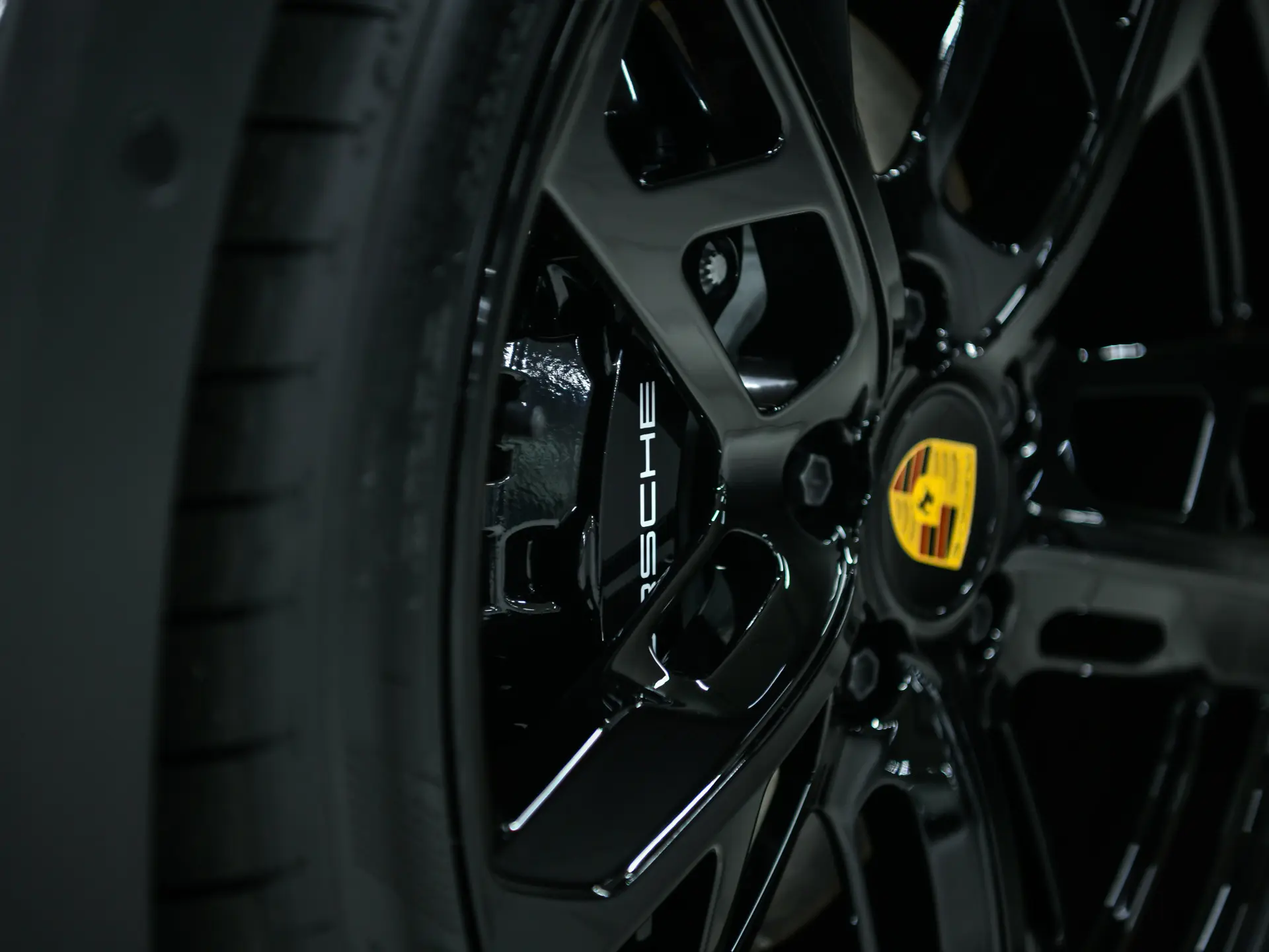 Taycan 4 Cross Turismo