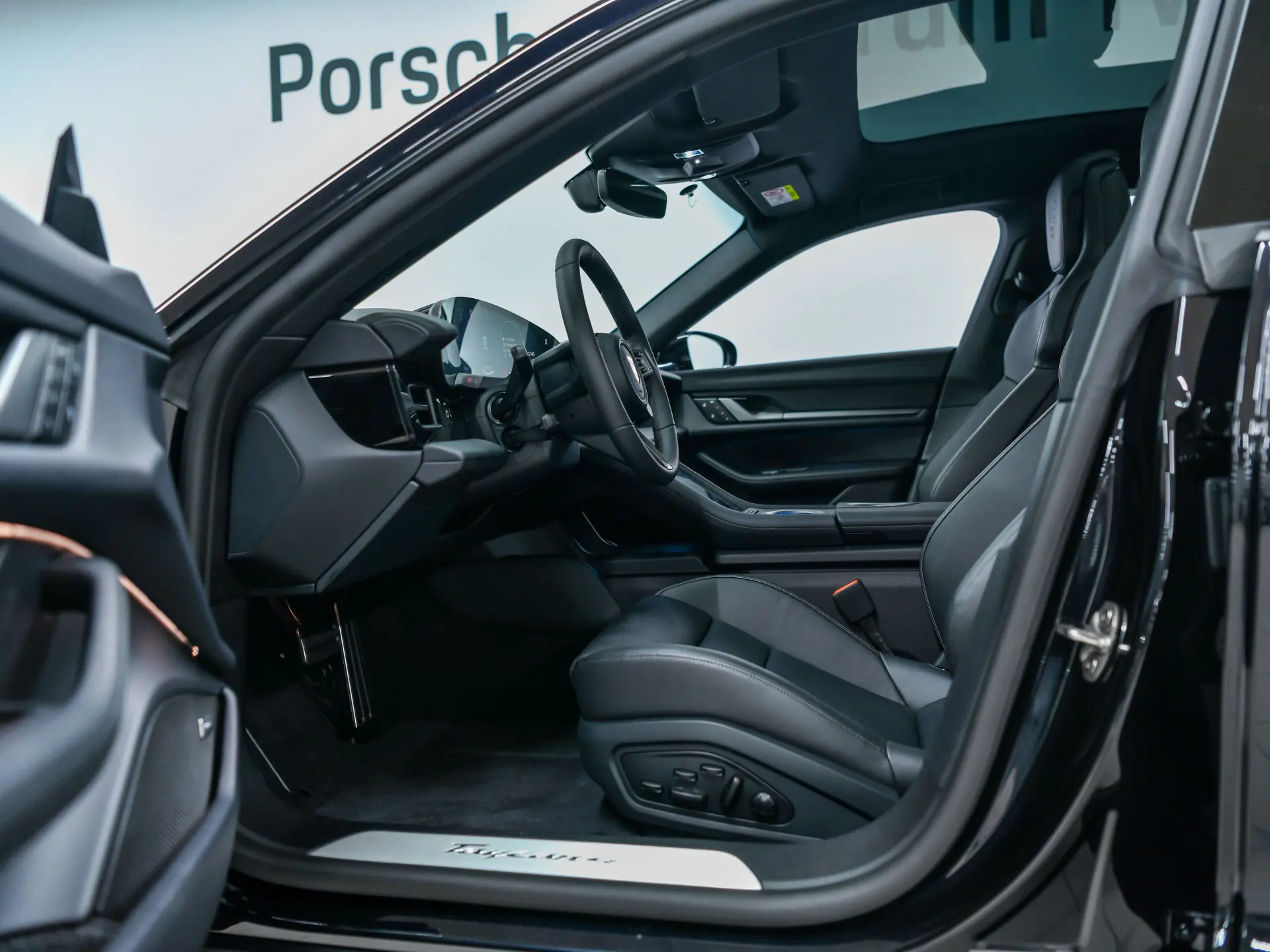 Taycan 4 Cross Turismo