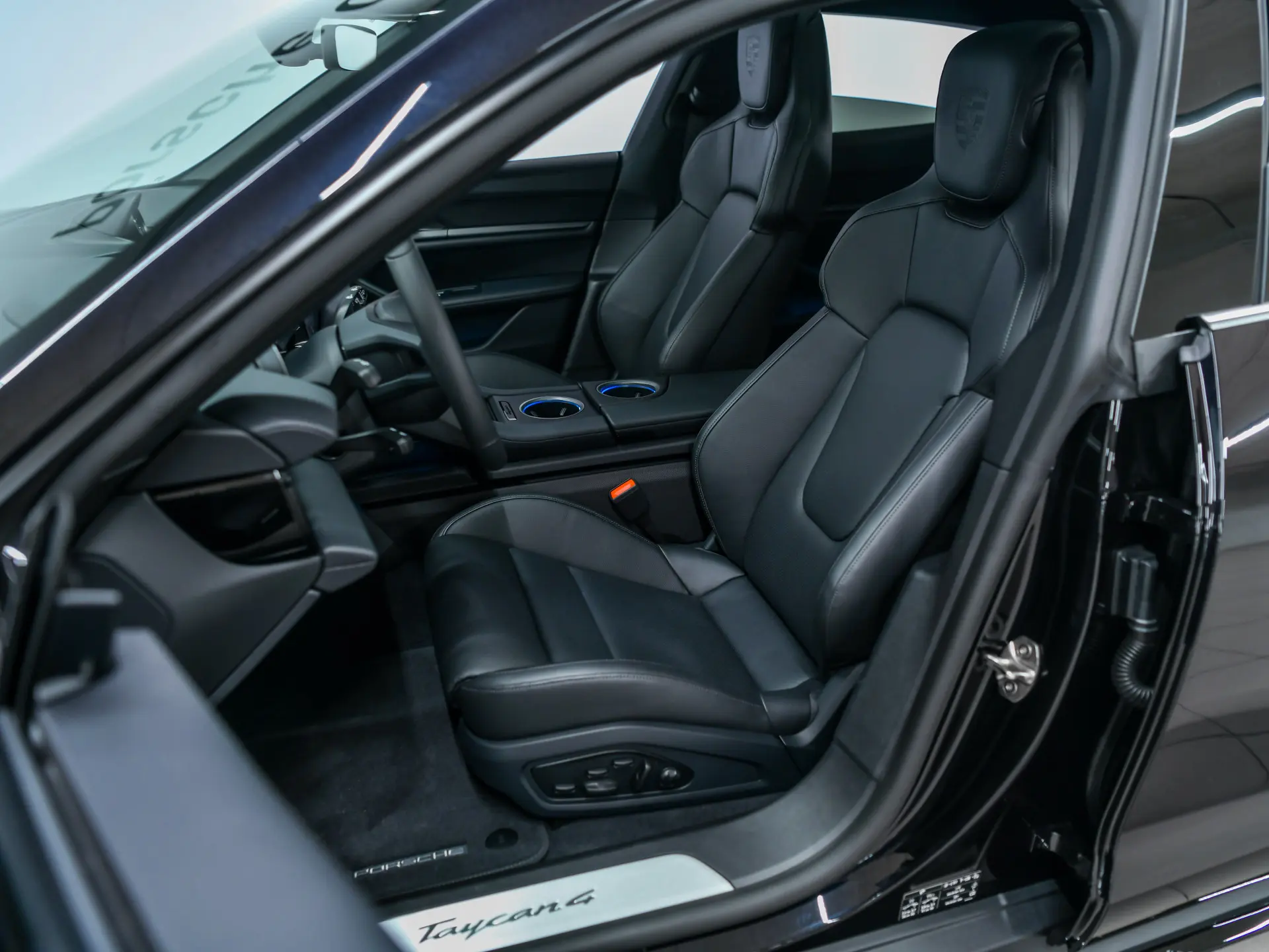 Taycan 4 Cross Turismo