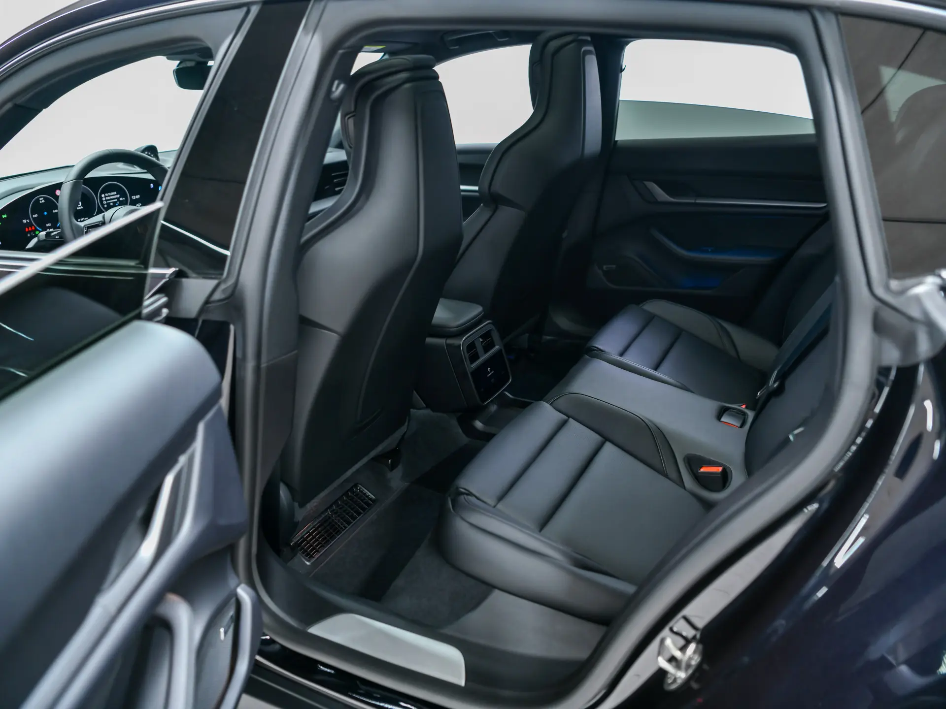 Taycan 4 Cross Turismo