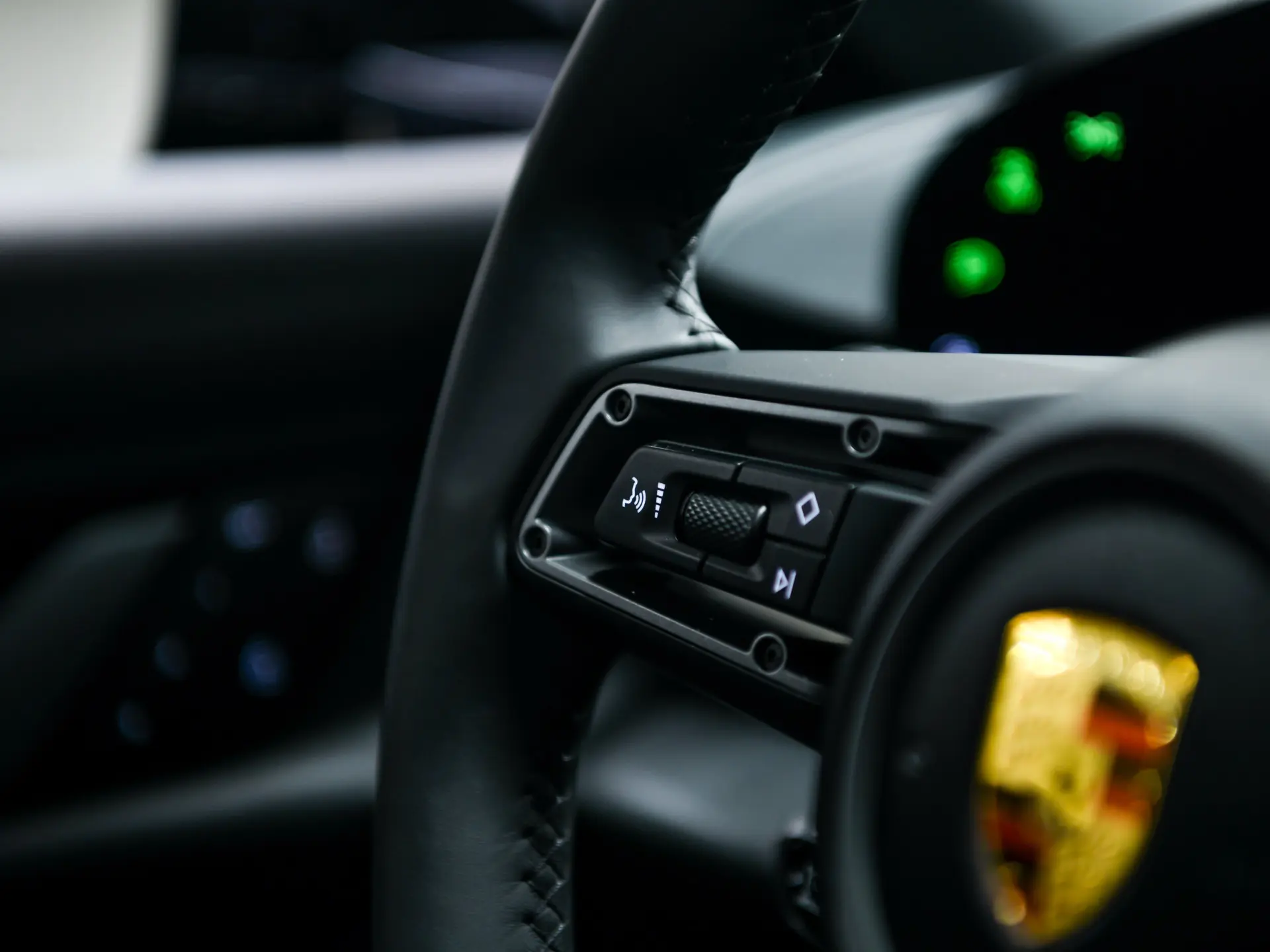 Taycan 4 Cross Turismo