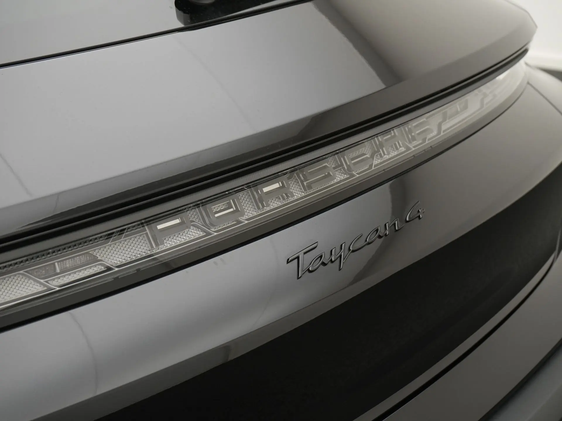 Taycan 4 Cross Turismo