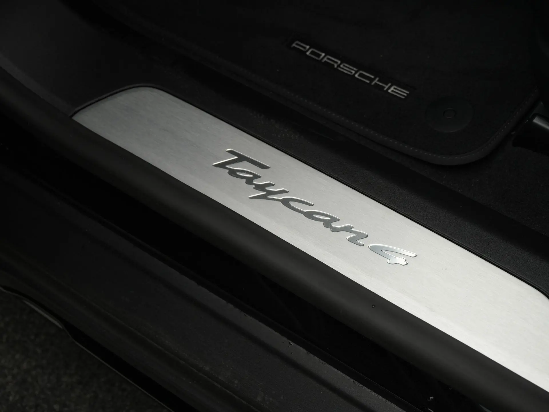 Taycan 4 Cross Turismo