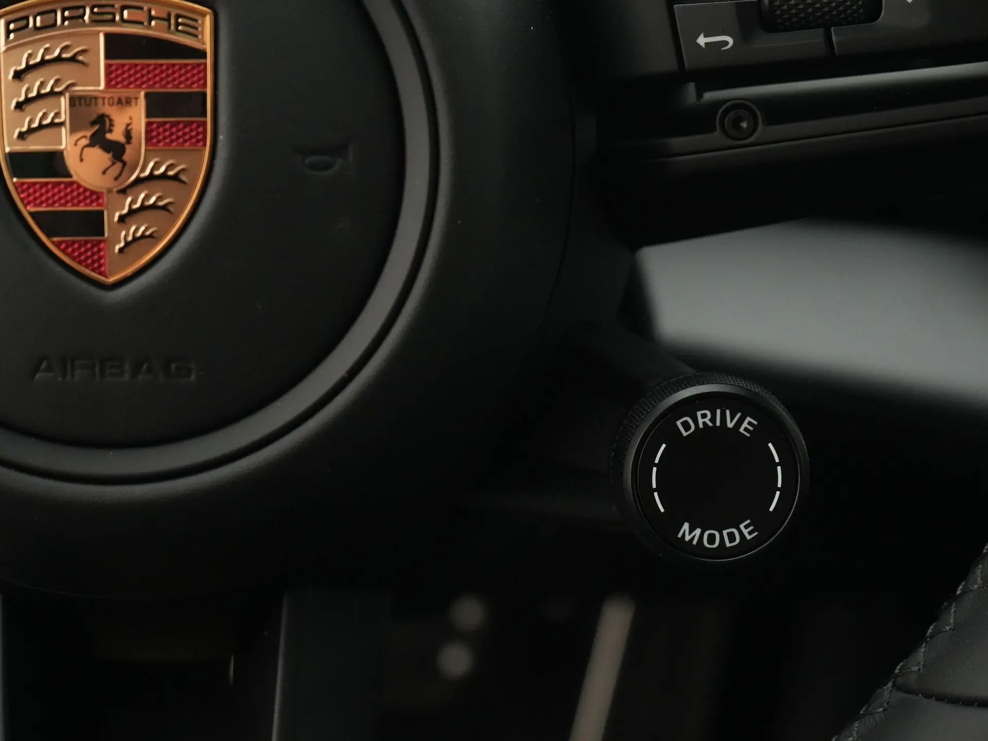 Taycan 4 Cross Turismo