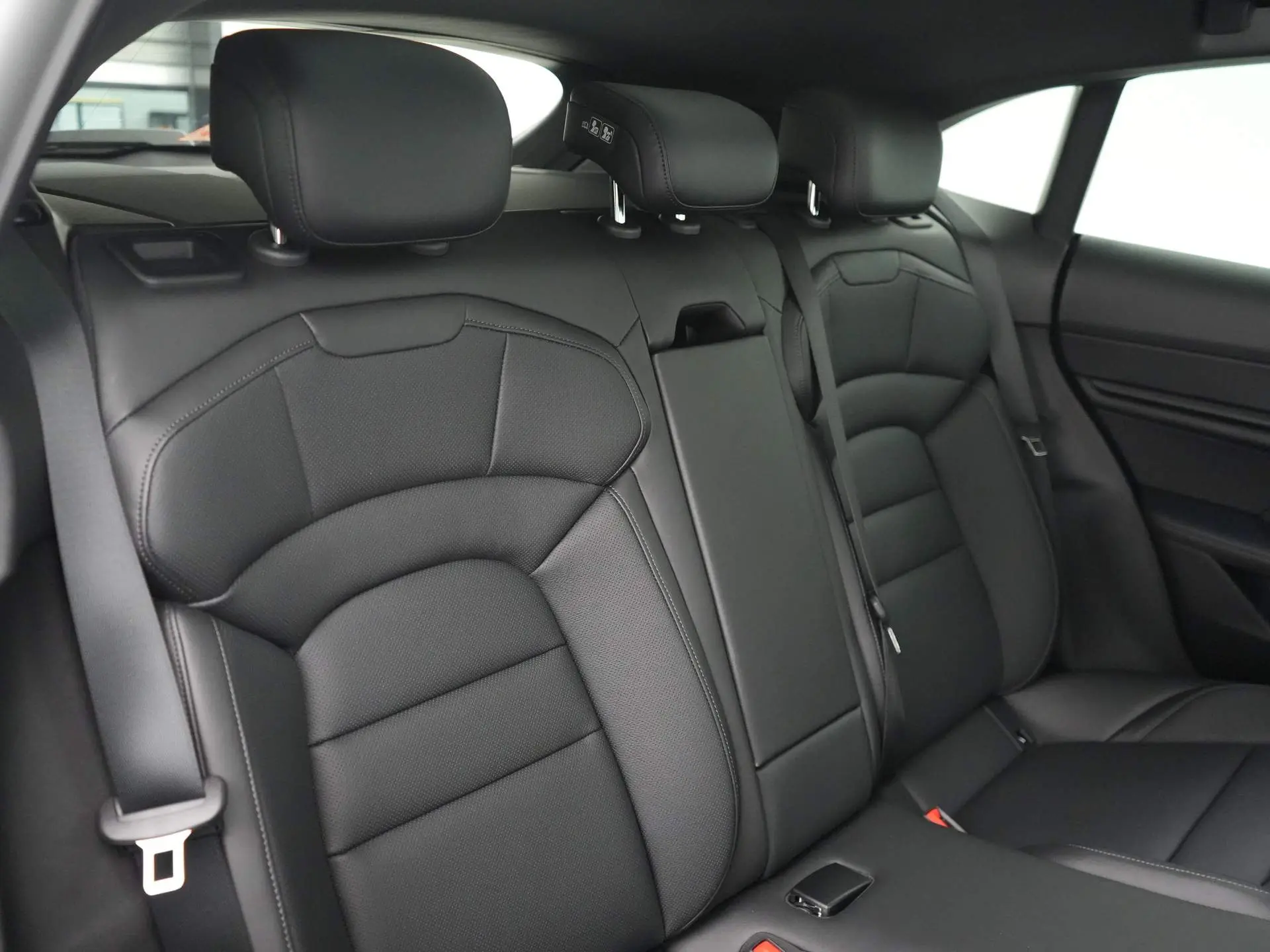 Taycan 4 Cross Turismo