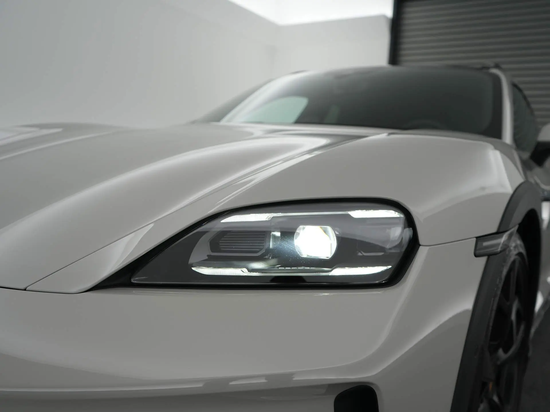 Taycan 4 Cross Turismo