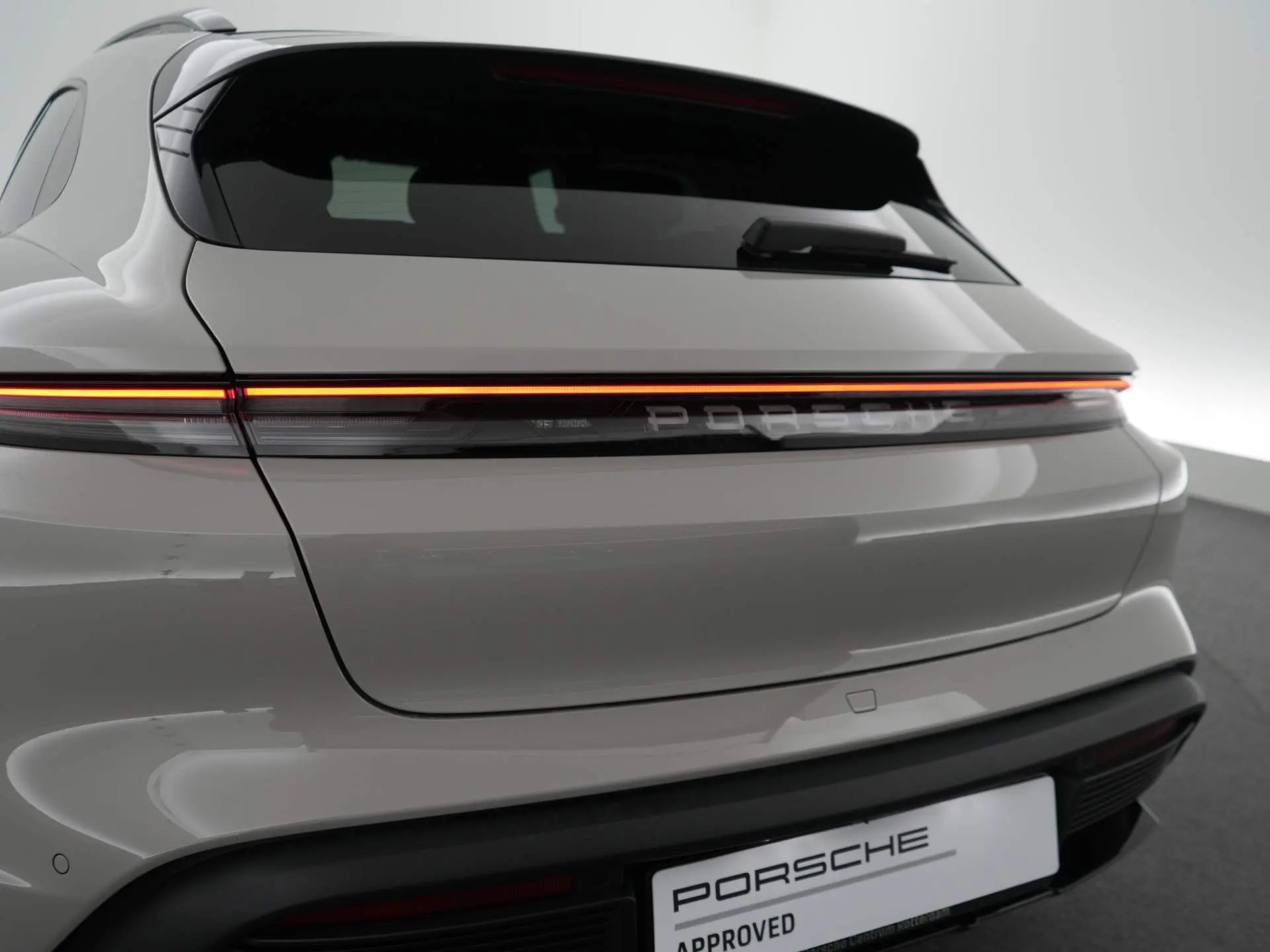 Taycan 4 Cross Turismo