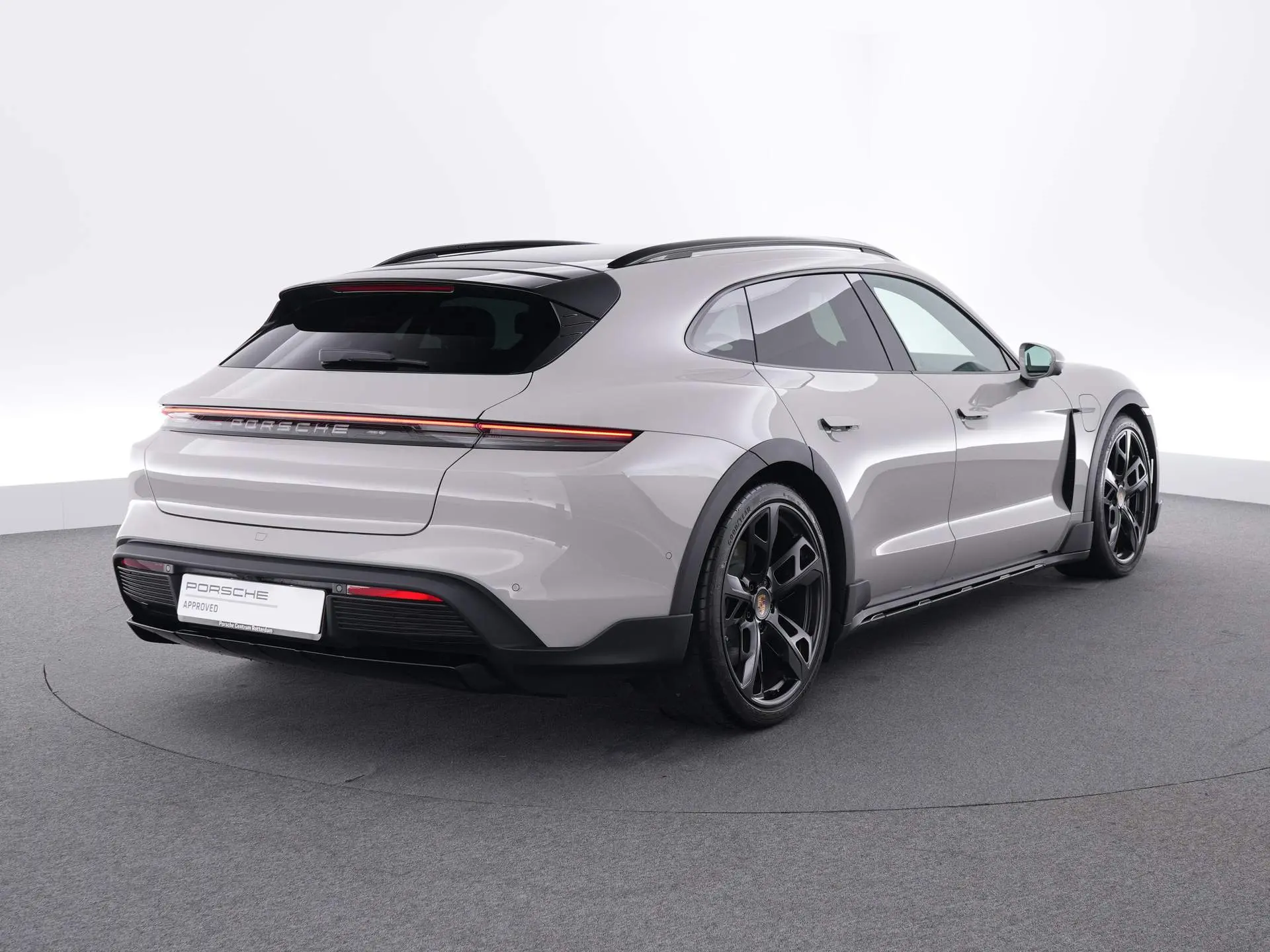 Taycan 4 Cross Turismo