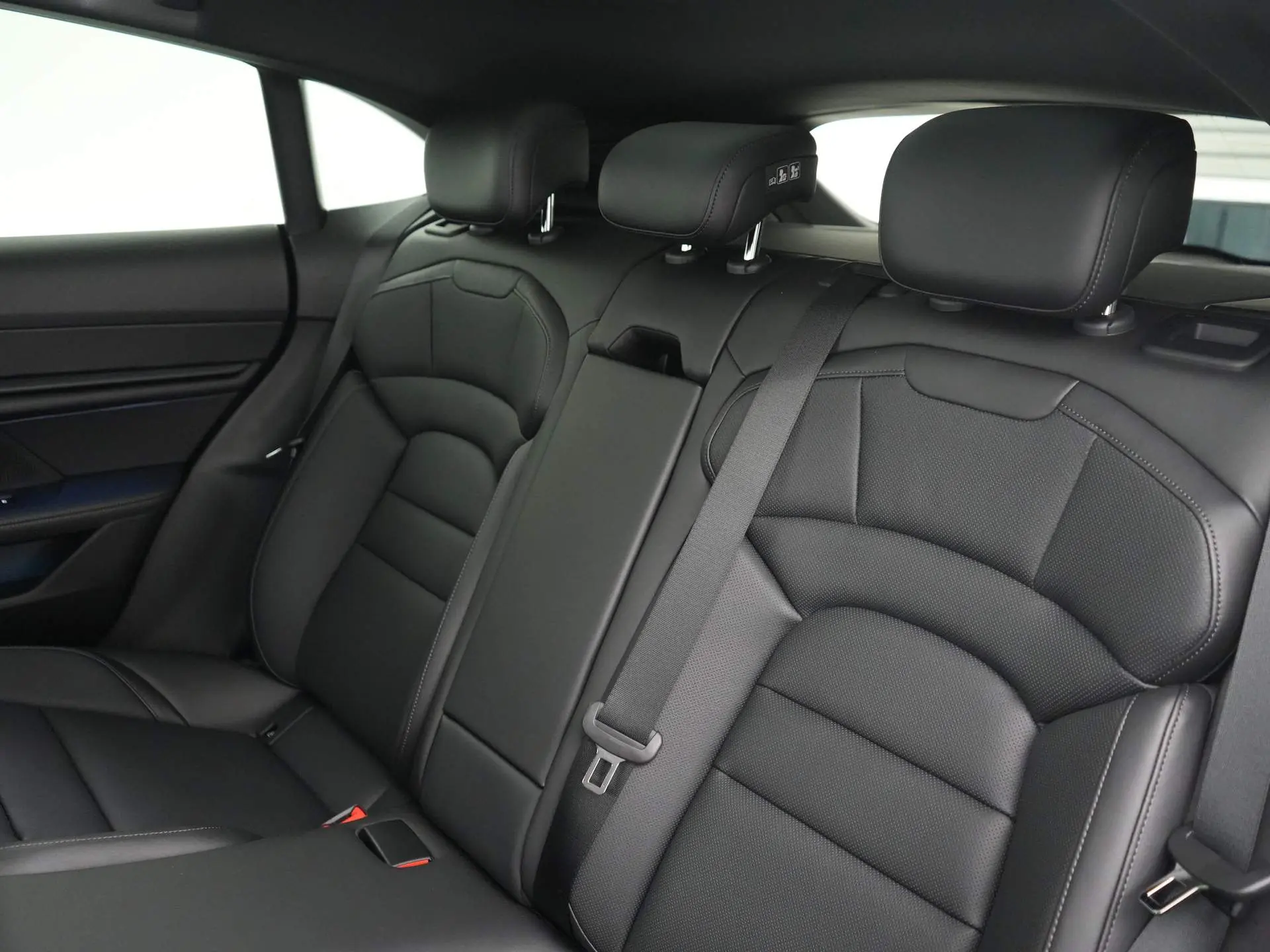 Taycan 4 Cross Turismo