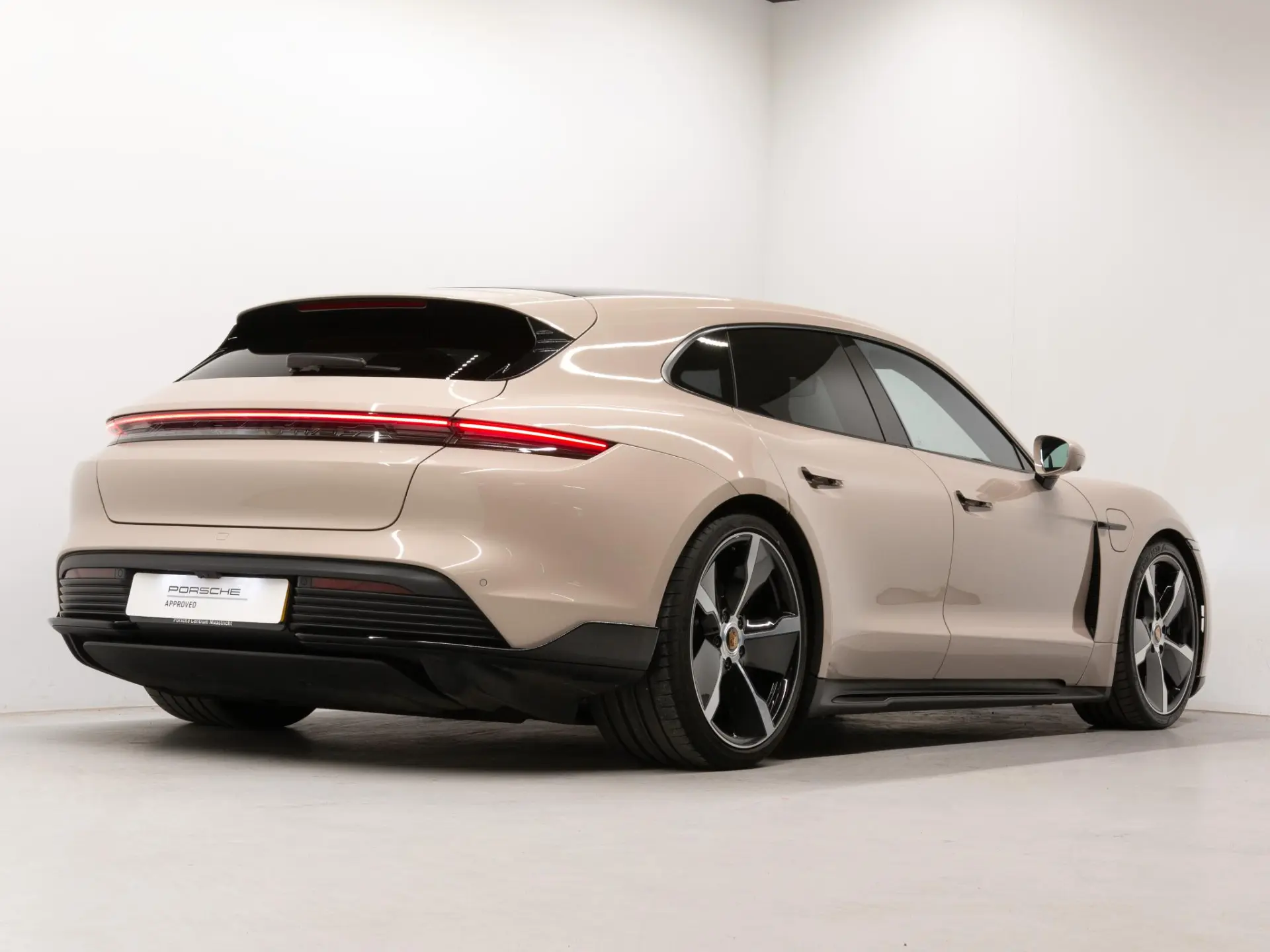 Taycan Sport Turismo 