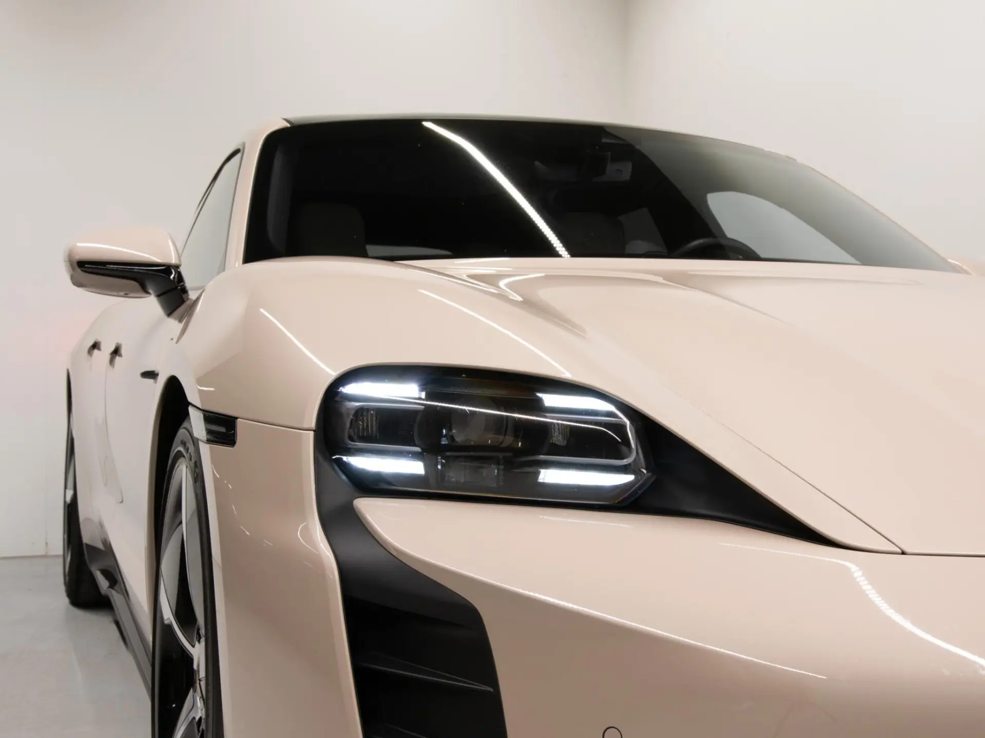 Taycan Sport Turismo 