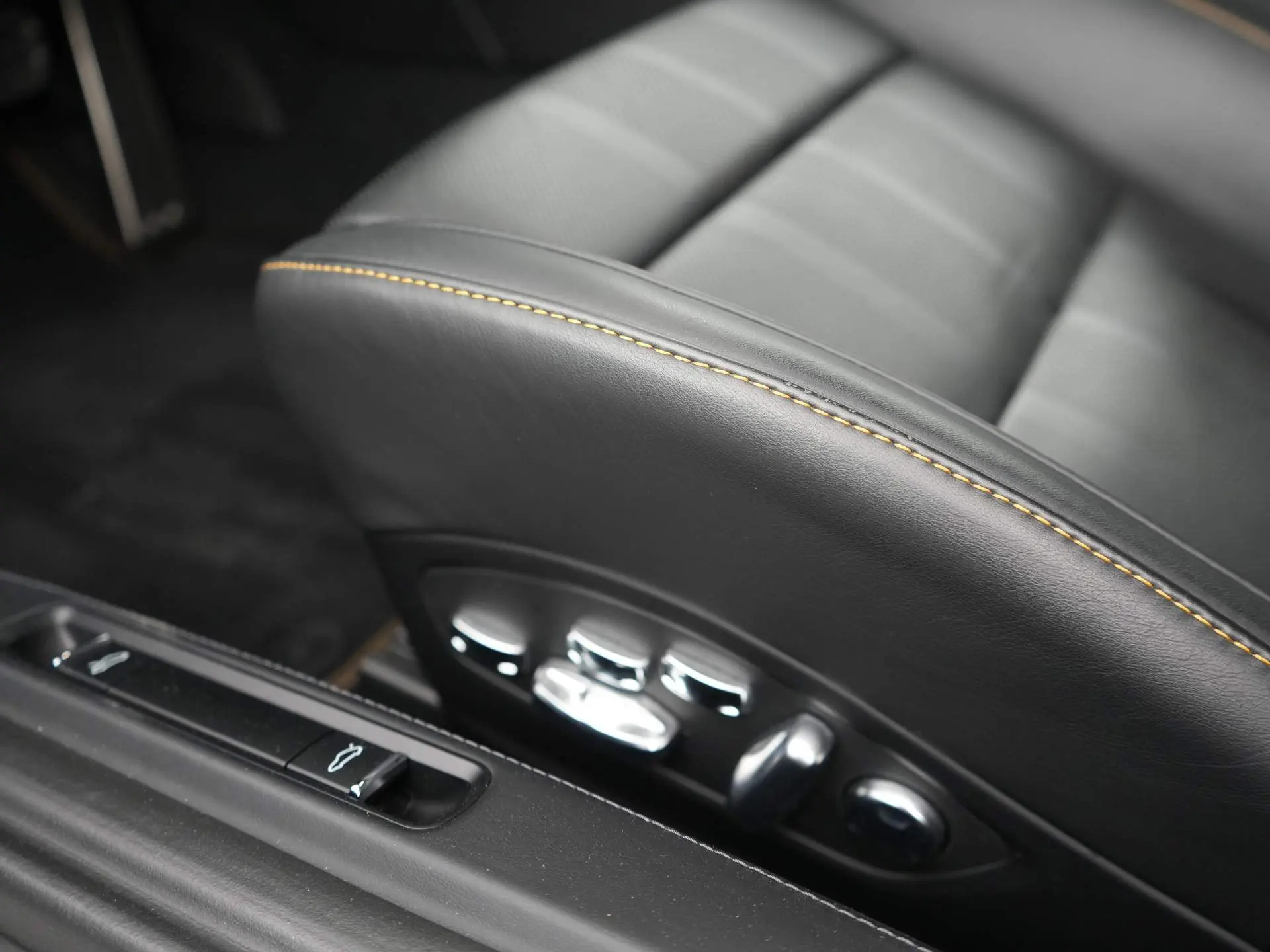 911 Turbo S Exclusive Series