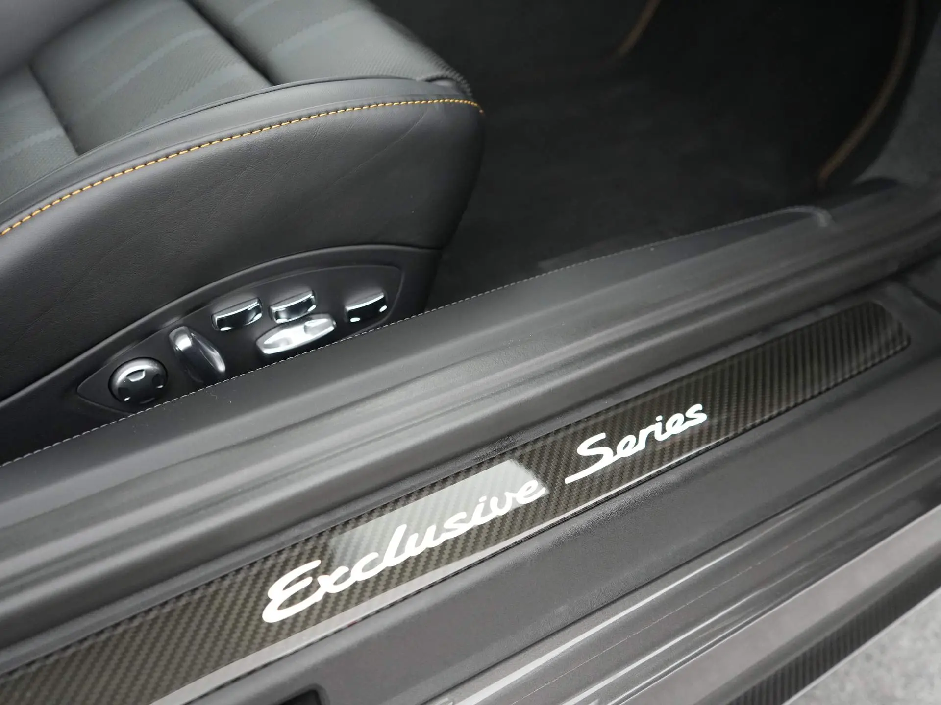 911 Turbo S Exclusive Series