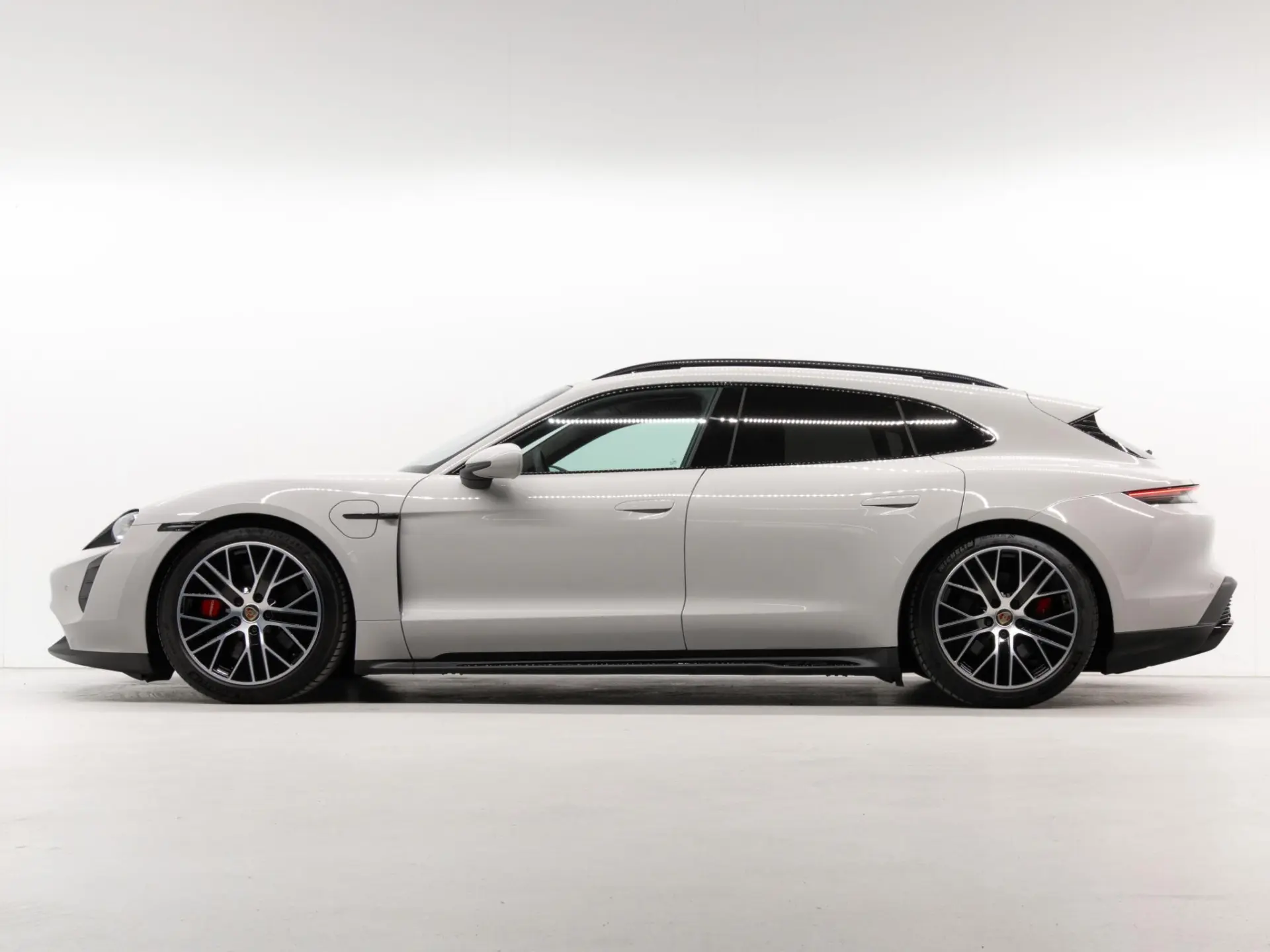 Taycan GTS Sport Turismo Performance-accu Plus