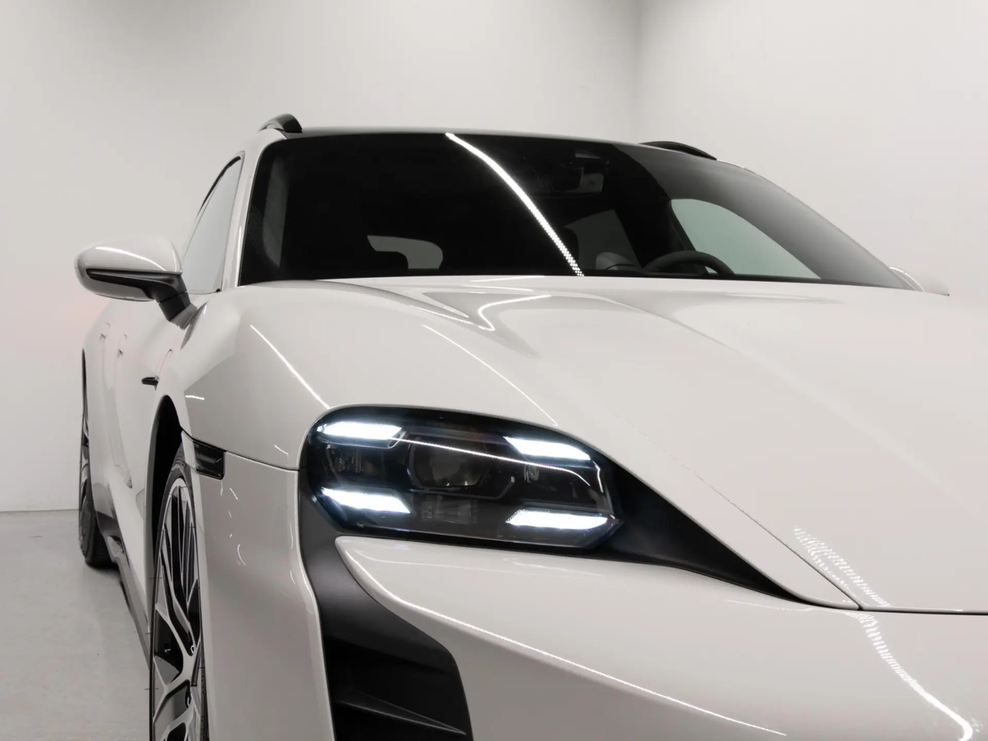 Taycan GTS Sport Turismo Performance-accu Plus