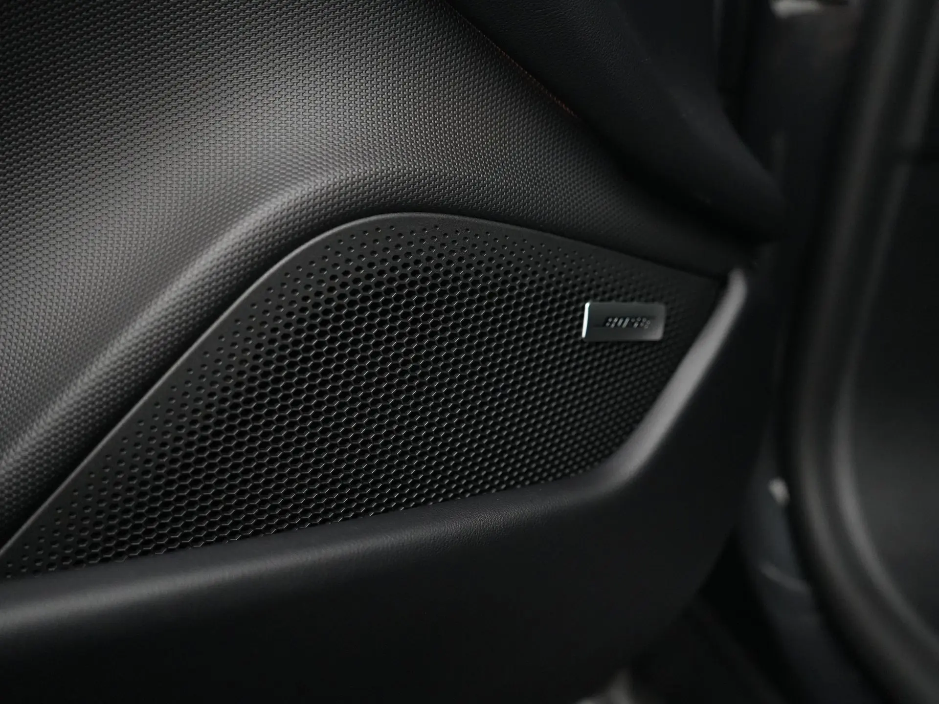 Taycan 4 Cross Turismo 