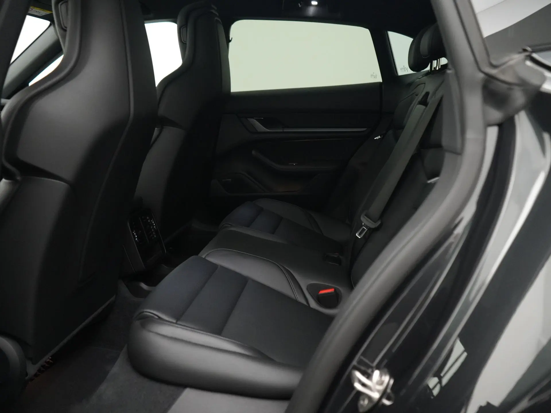 Taycan 4 Cross Turismo 