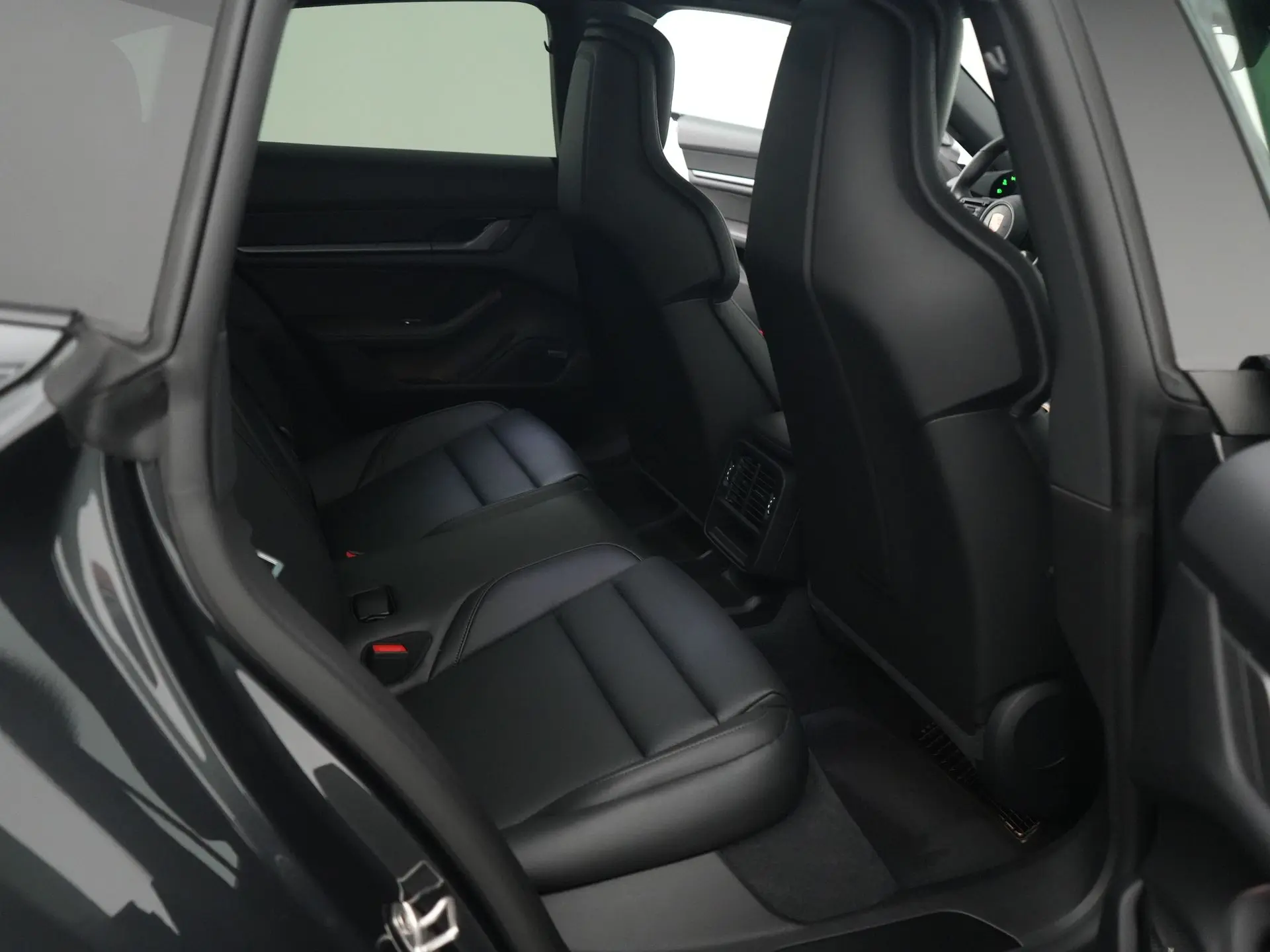 Taycan 4 Cross Turismo 