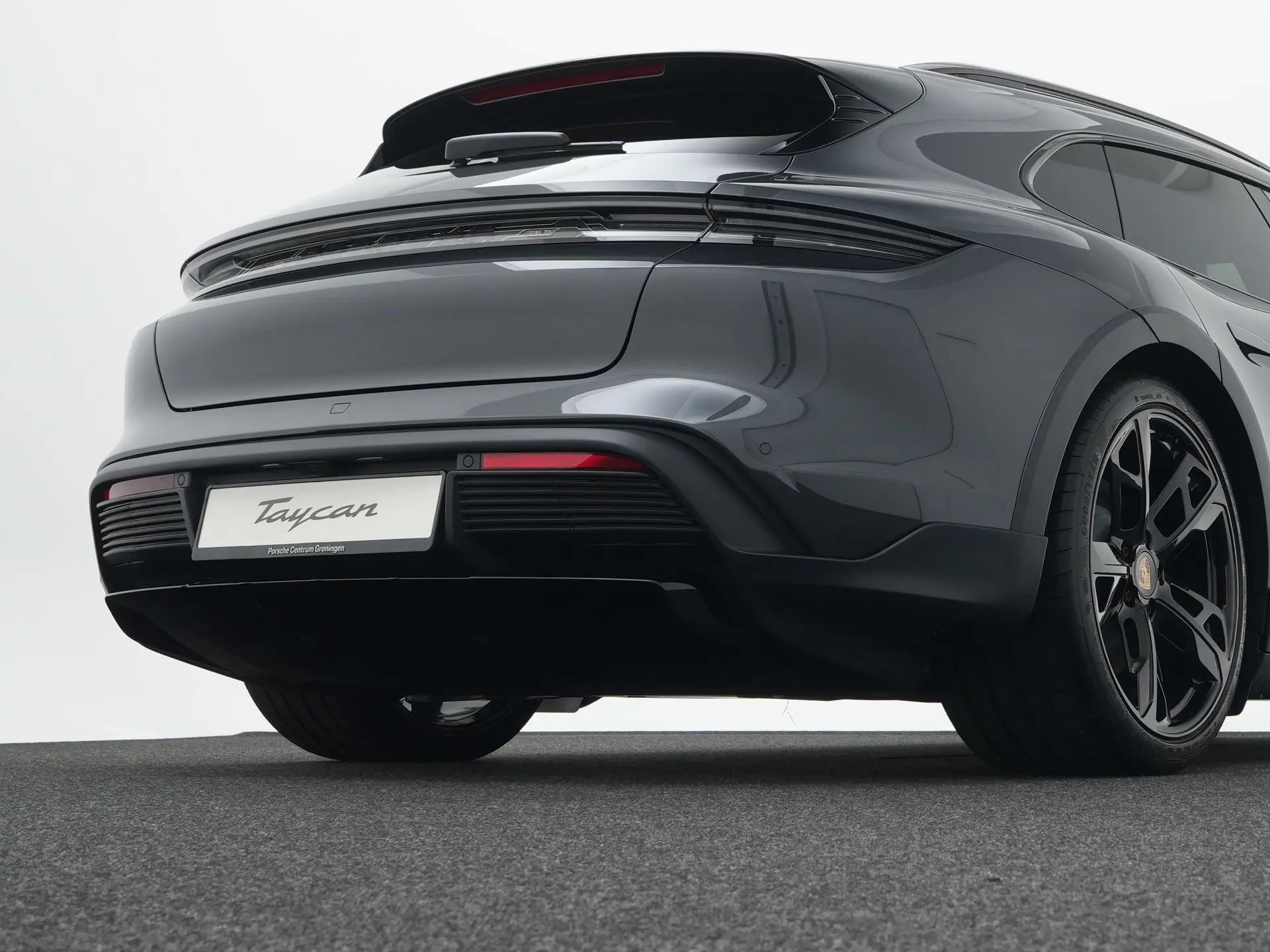 Taycan 4 Cross Turismo 