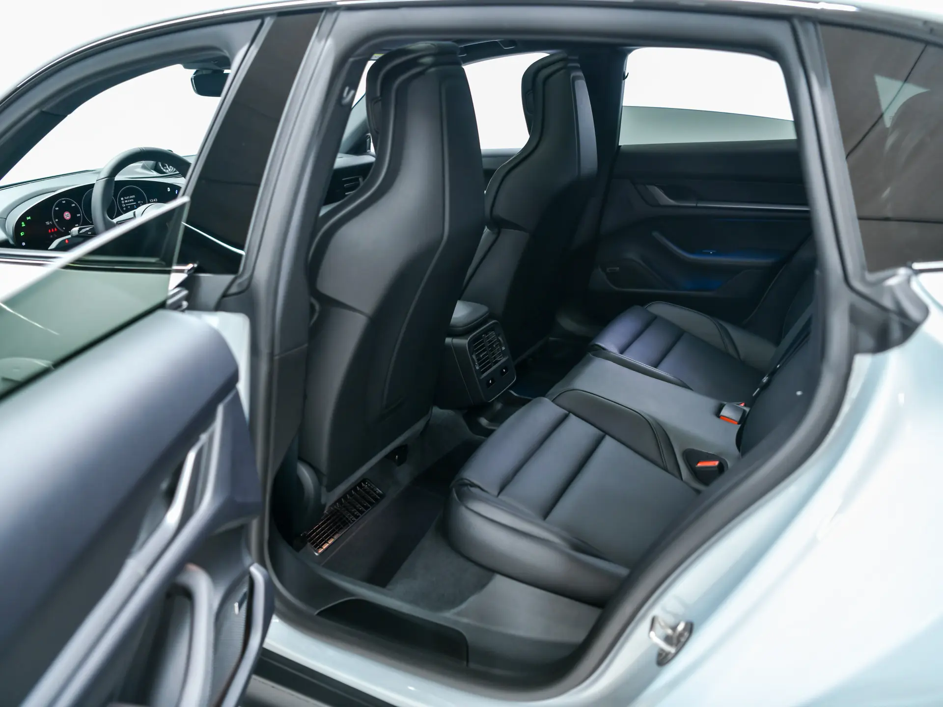 Taycan Sport Turismo