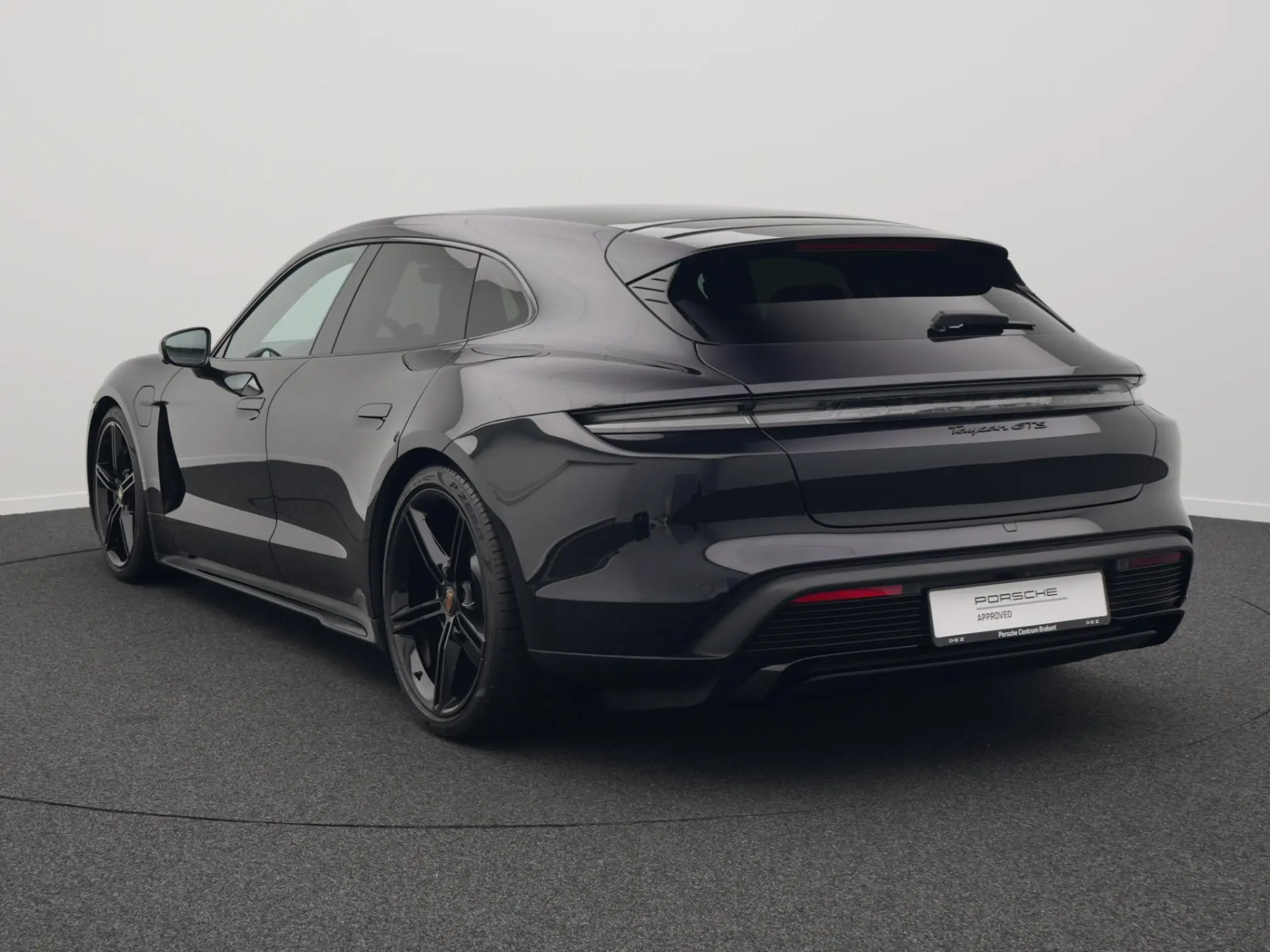Taycan GTS Sport Turismo
