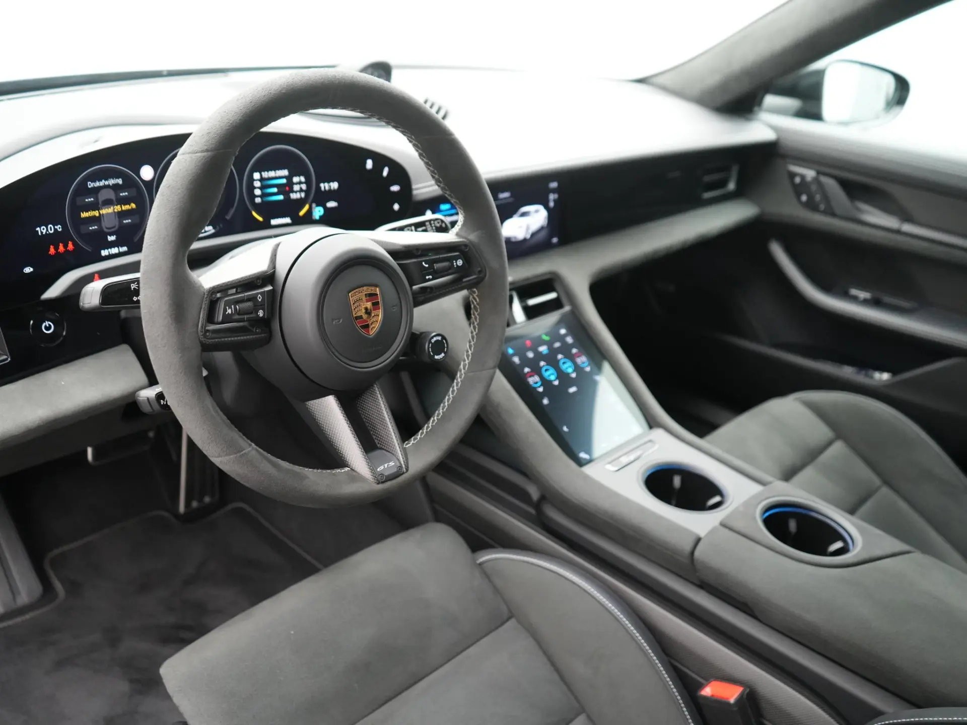 Taycan GTS Sport Turismo