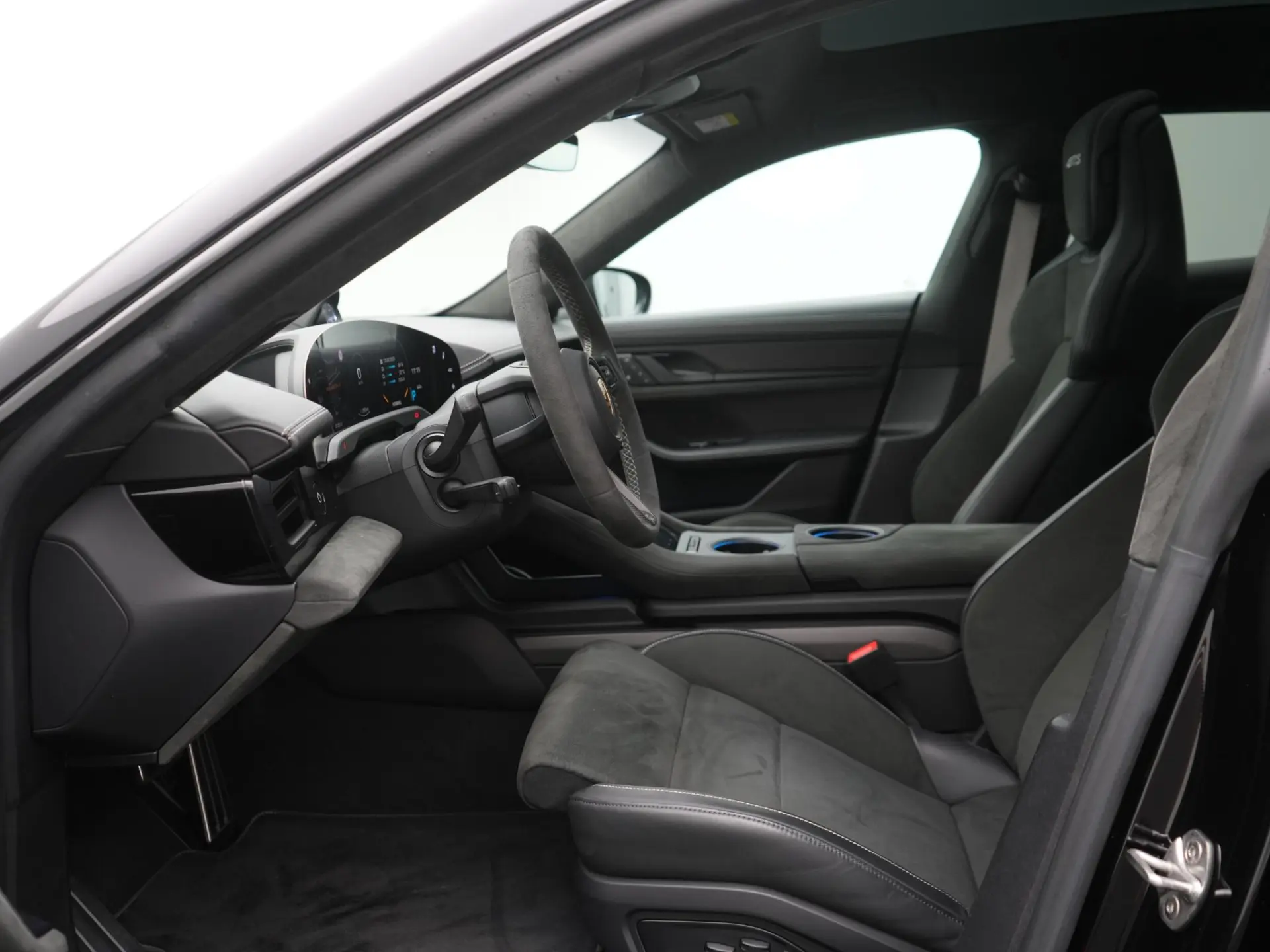 Taycan GTS Sport Turismo