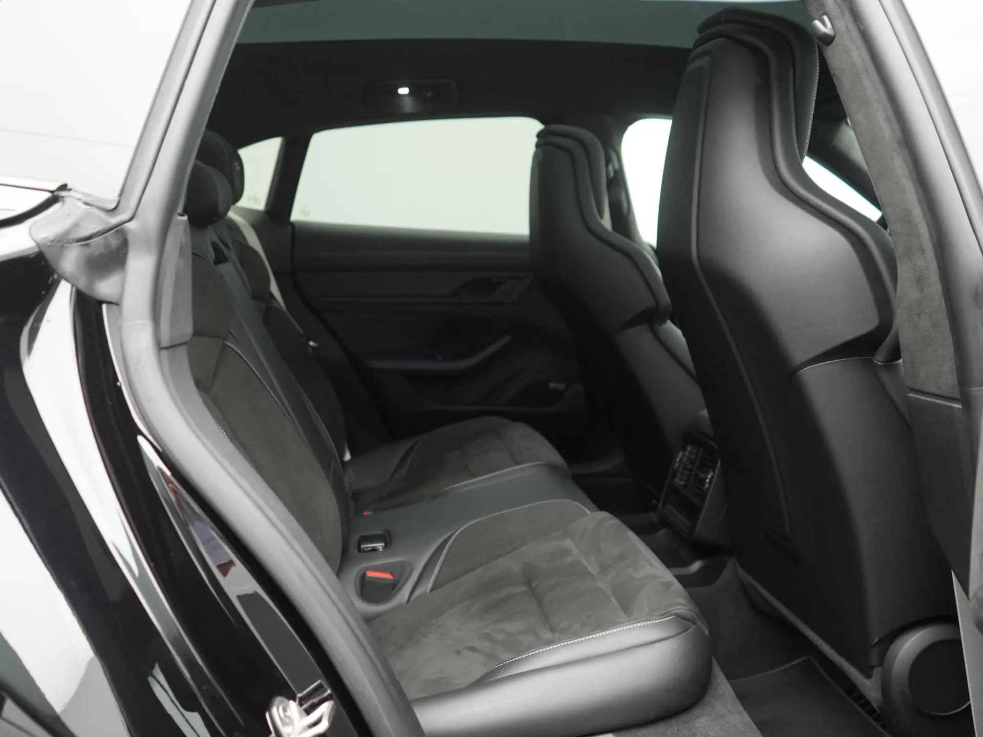 Taycan GTS Sport Turismo
