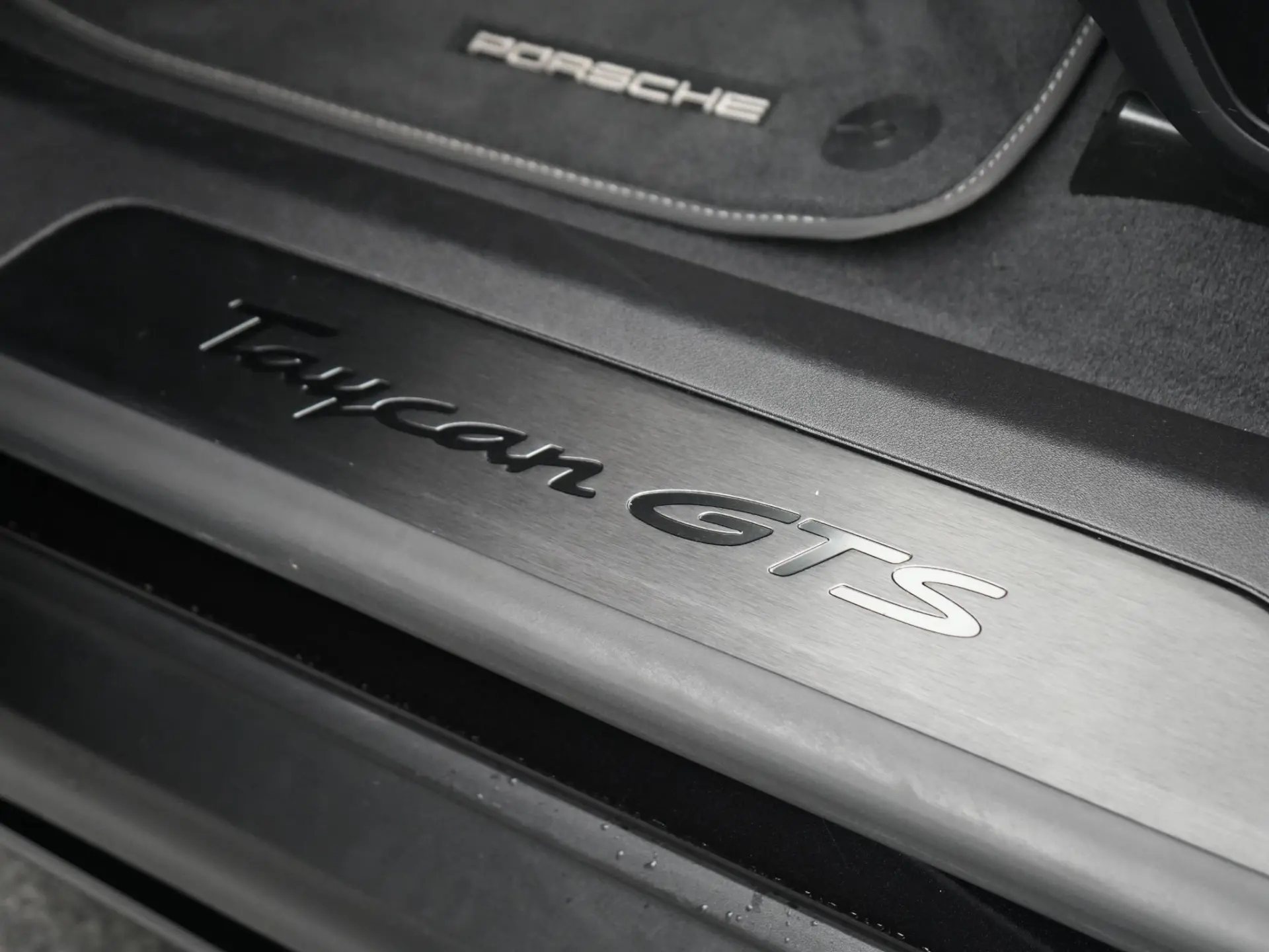 Taycan GTS Sport Turismo