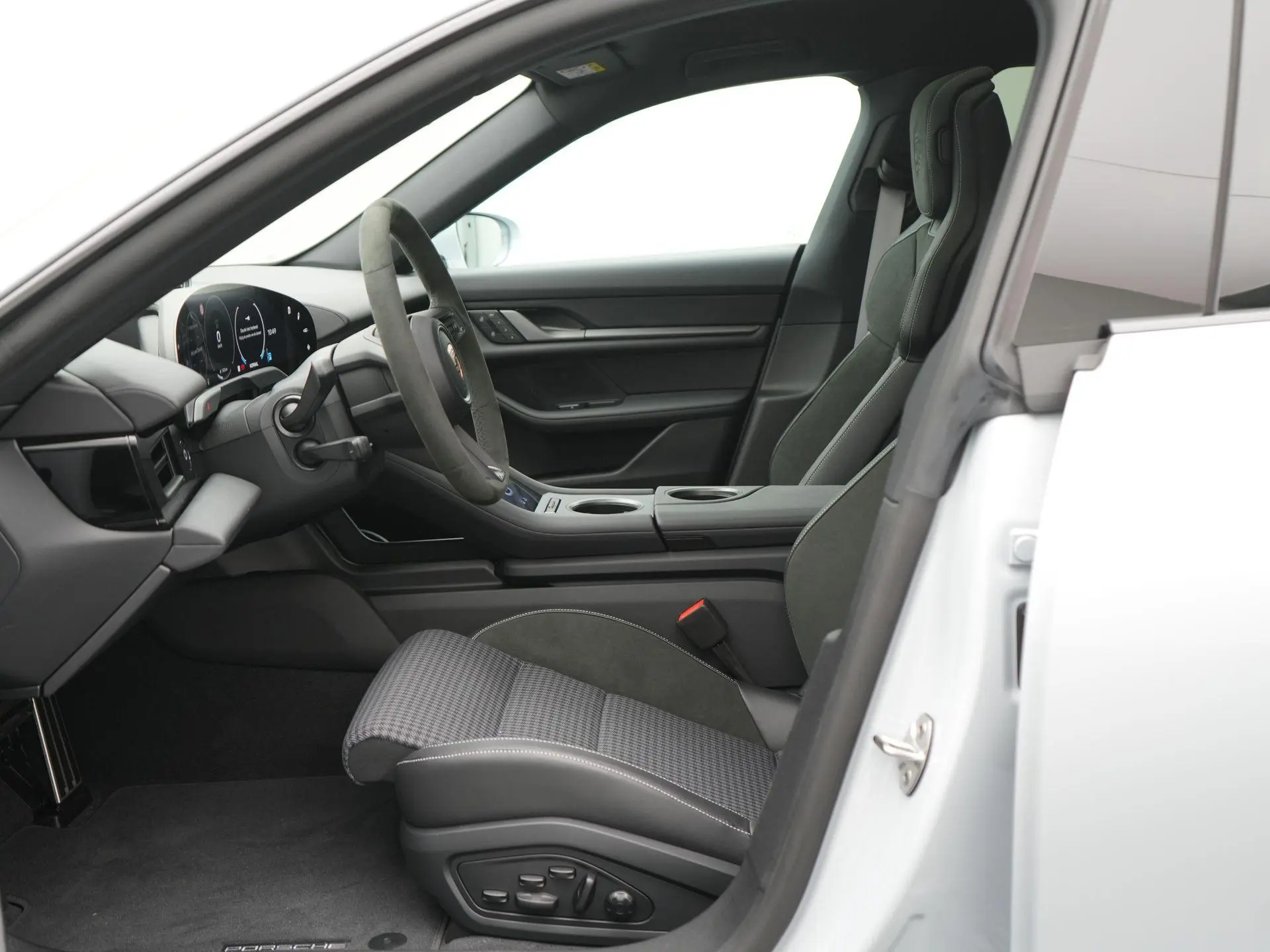 Taycan Sport Turismo 