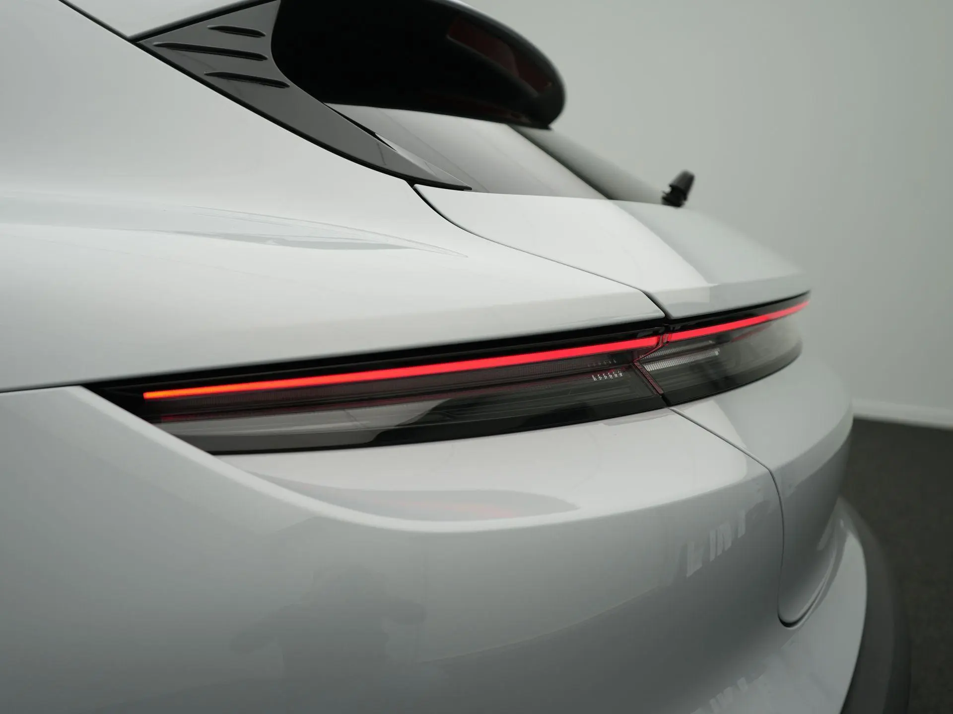 Taycan Sport Turismo 