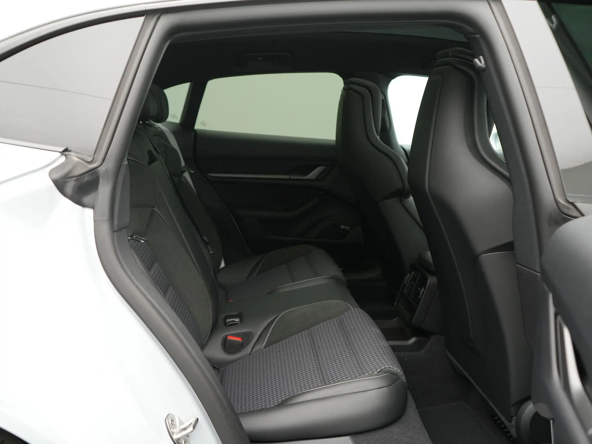 Taycan Sport Turismo 
