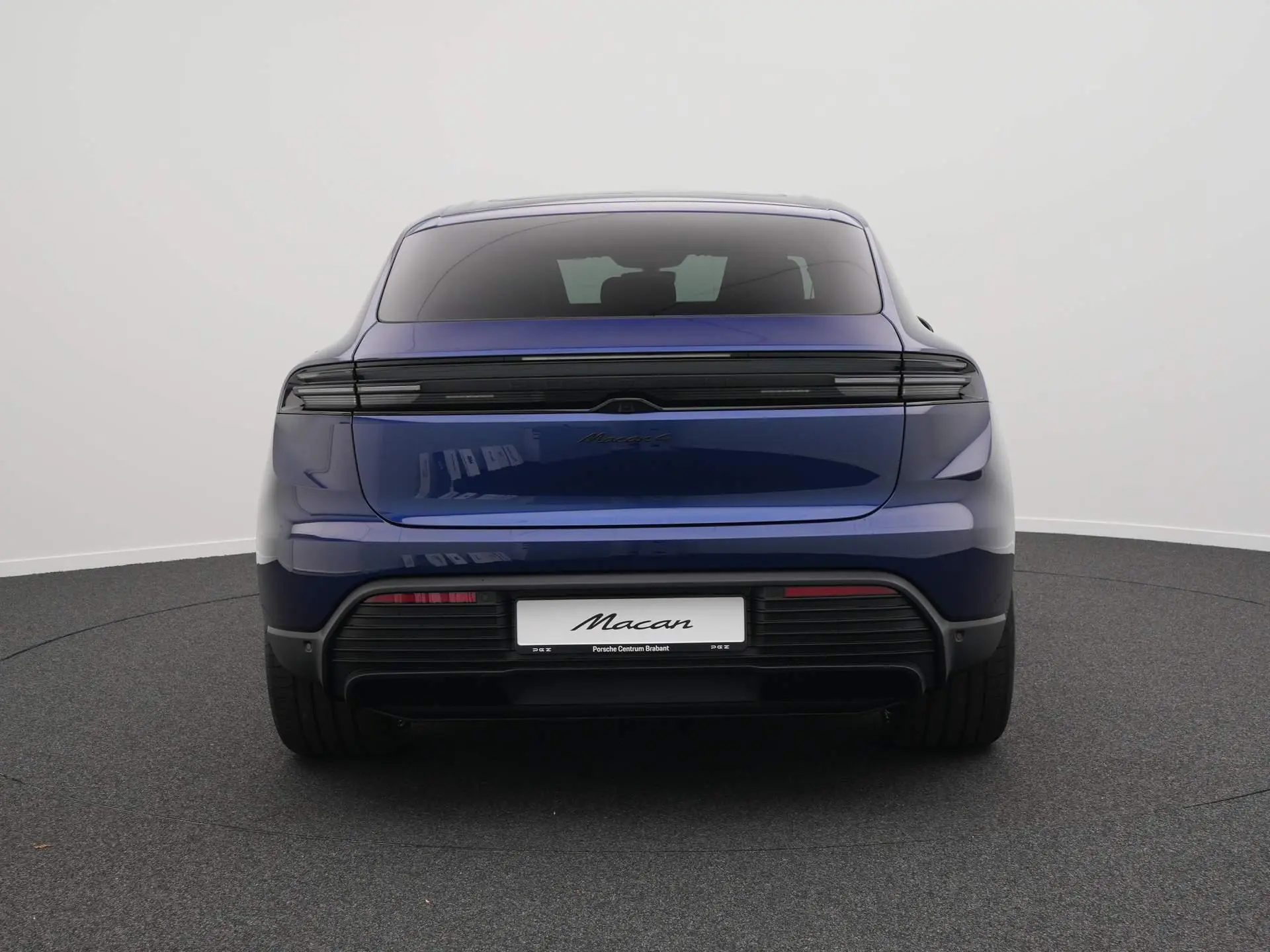 Macan 4